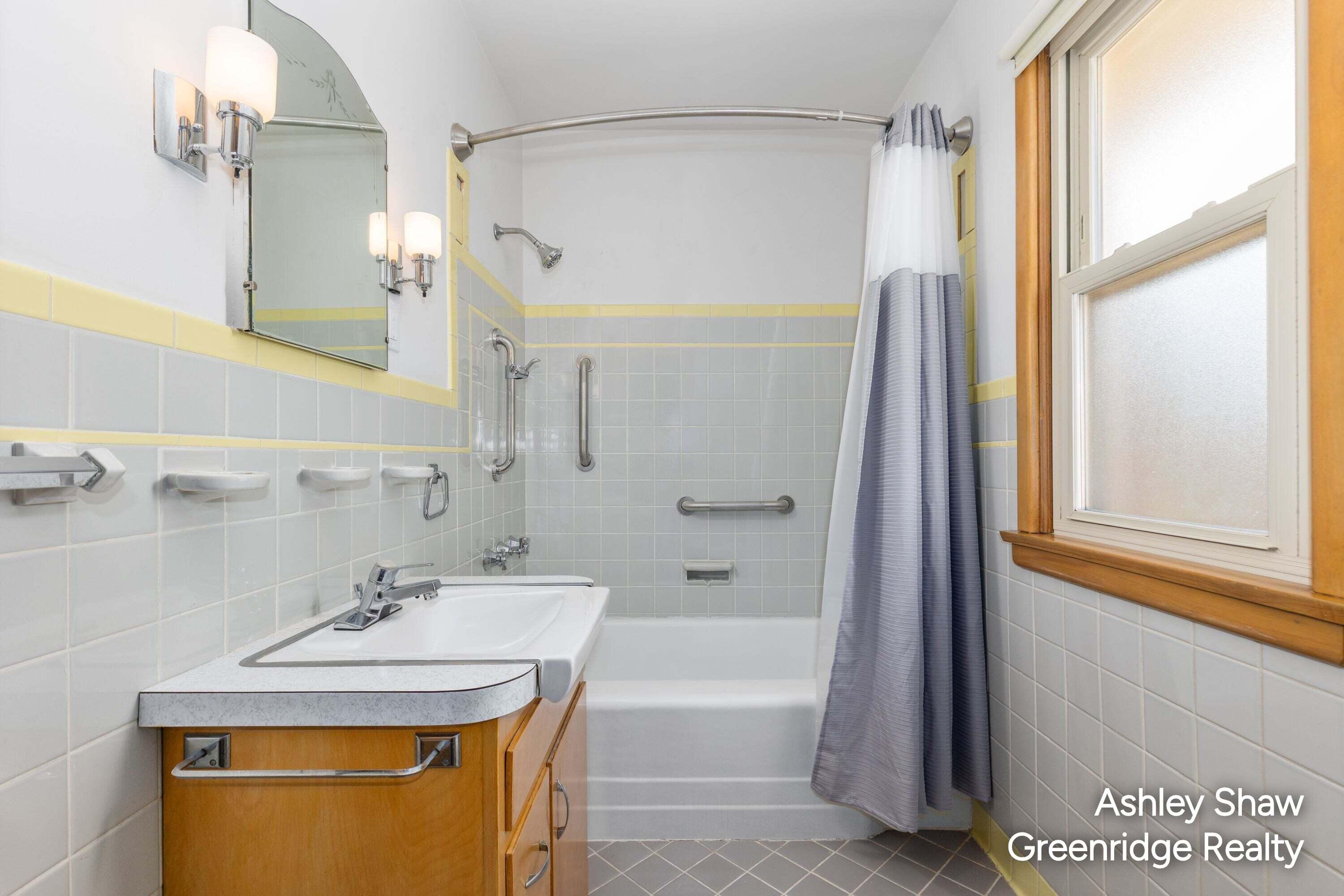 750 Pine Avenue Holland MI 49423