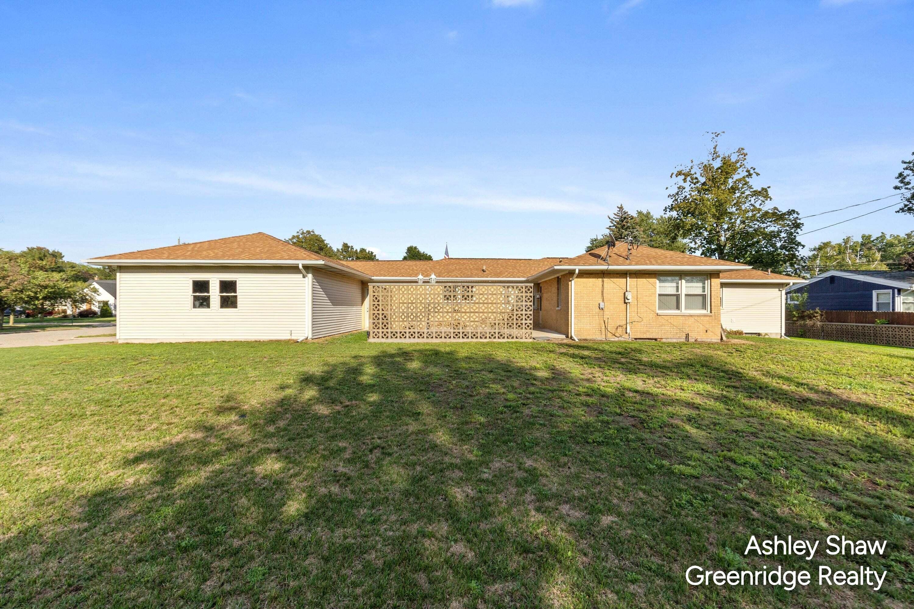 750 Pine Avenue Holland MI 49423