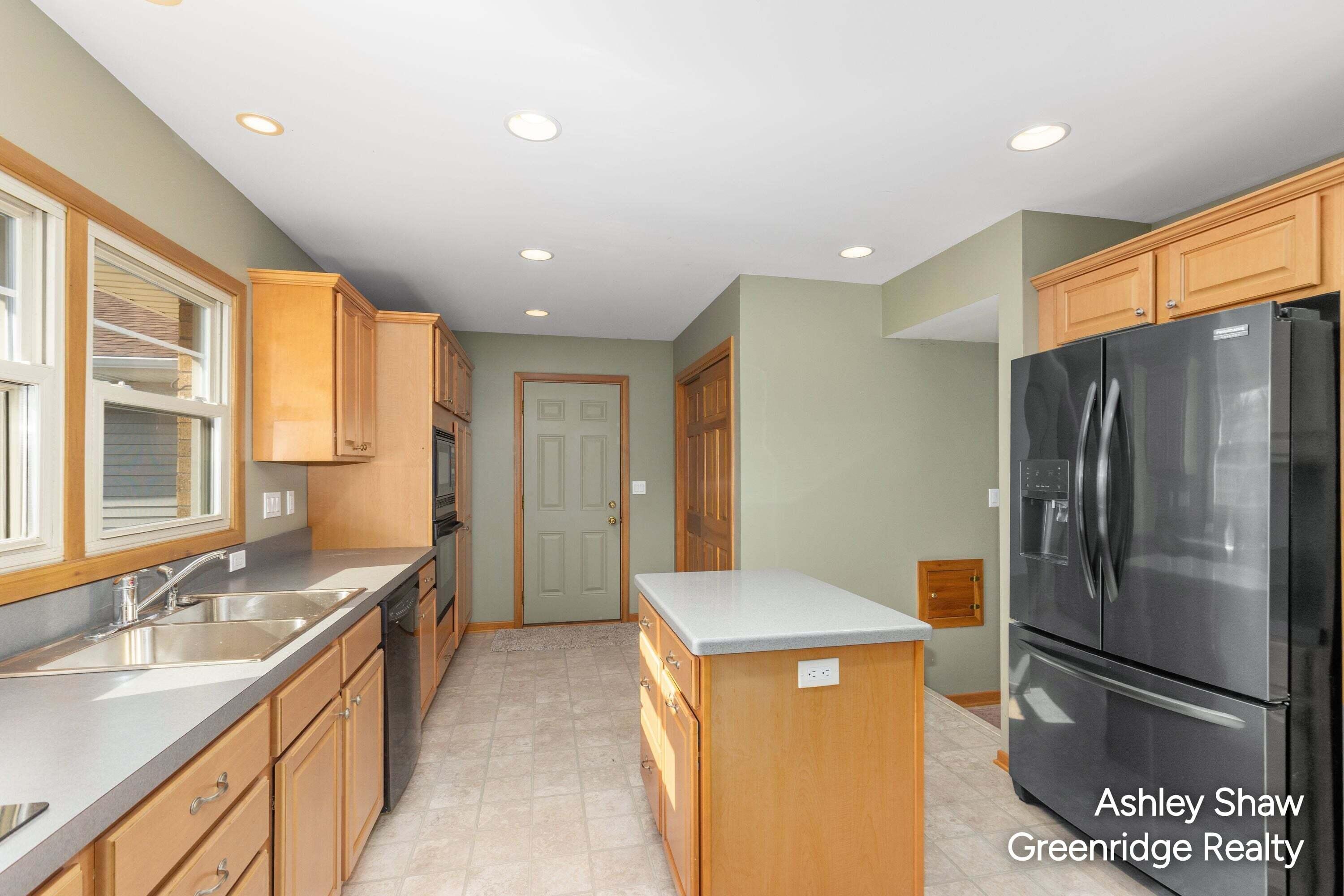 750 Pine Avenue Holland MI 49423
