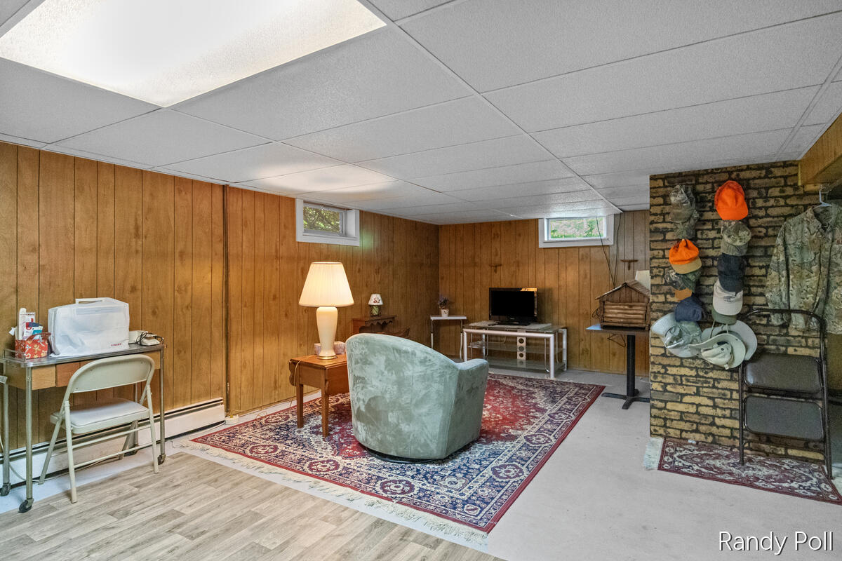 302 S Brooks Road S Muskegon MI 49442