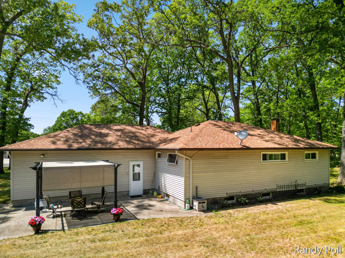 302 S Brooks Road S Muskegon MI 49442