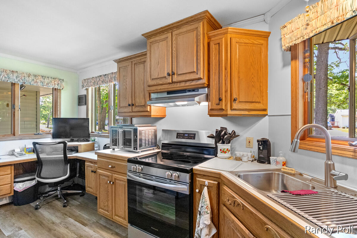 302 S Brooks Road S Muskegon MI 49442