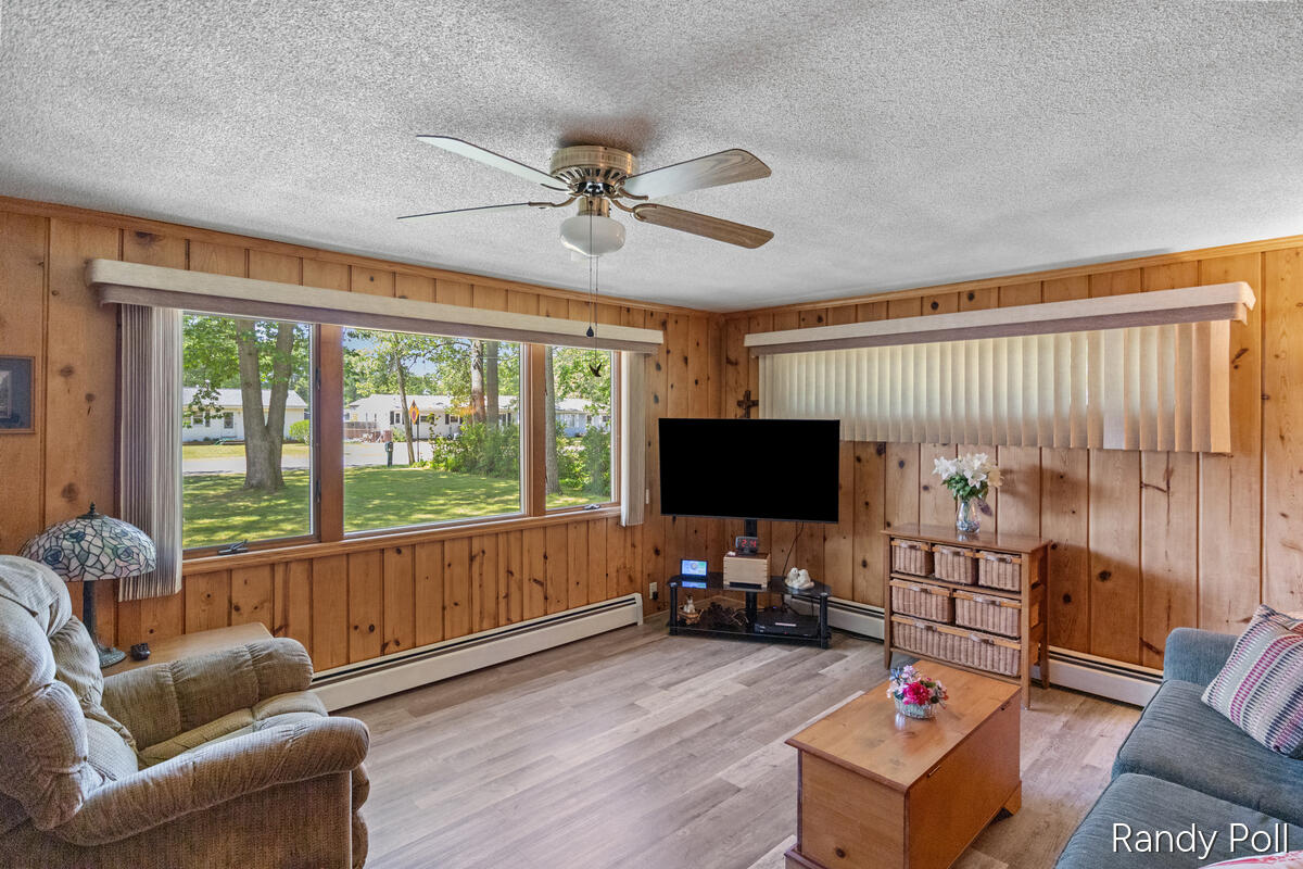 302 S Brooks Road S Muskegon MI 49442