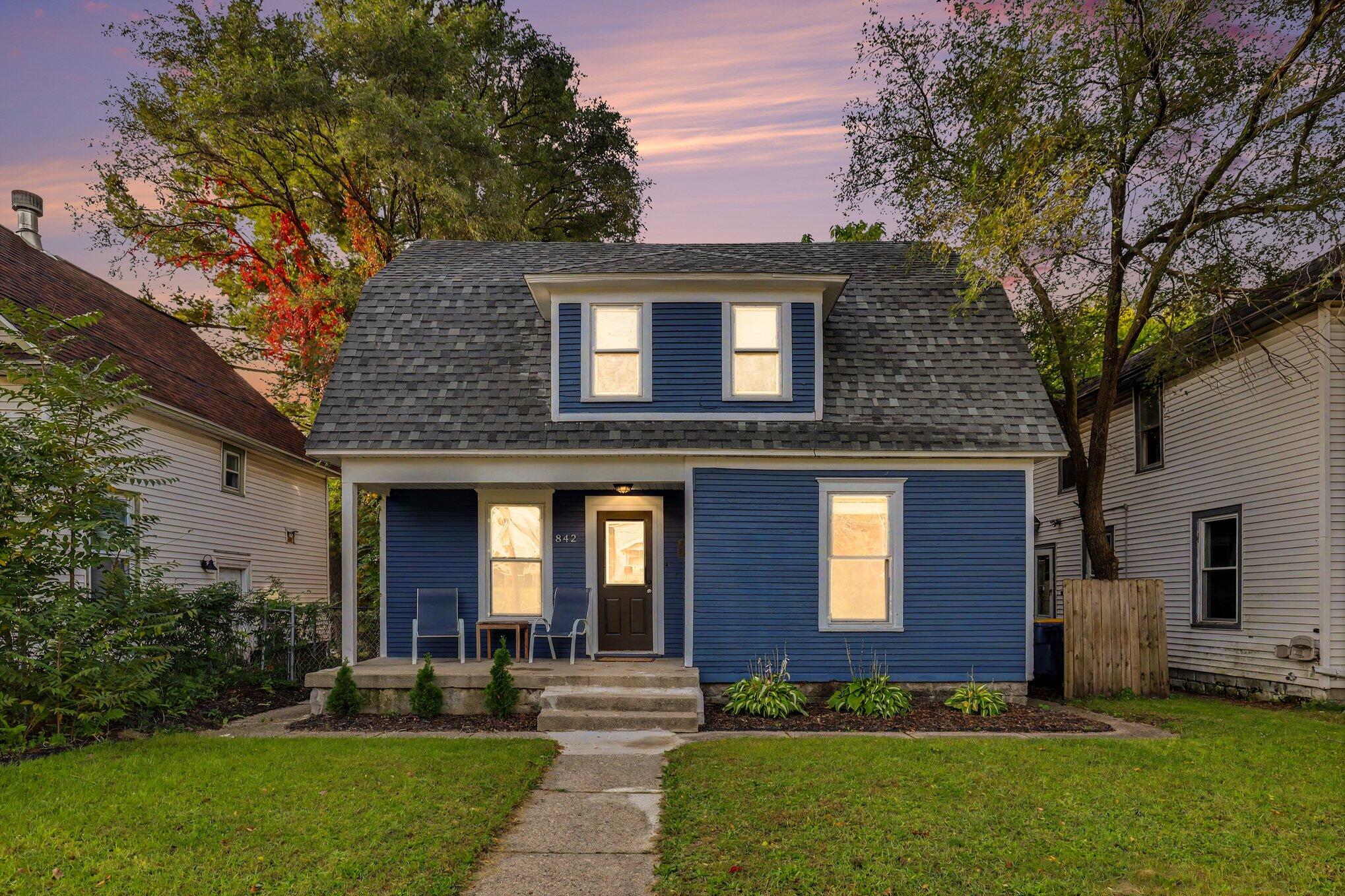 842 Hall Street SE Grand Rapids MI 49507