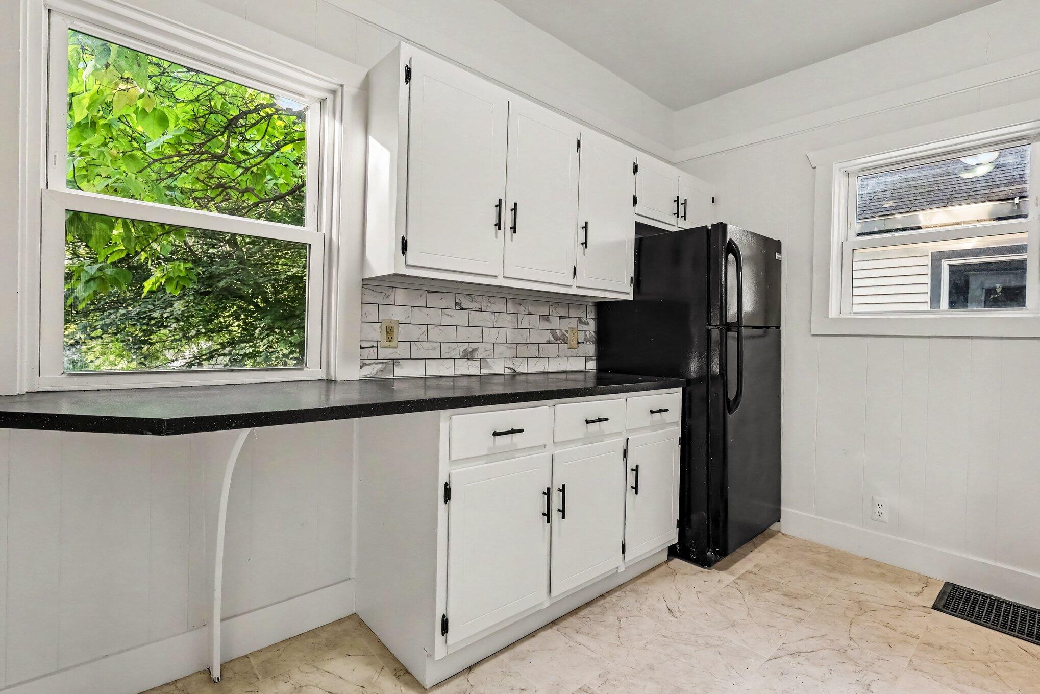 842 Hall Street SE Grand Rapids MI 49507