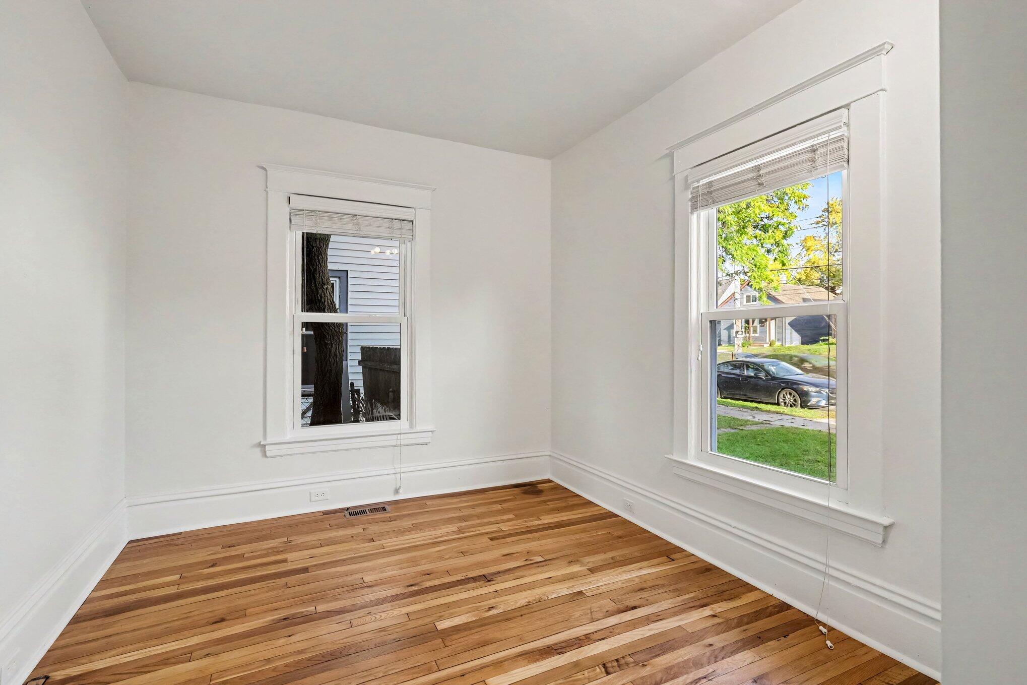 842 Hall Street SE Grand Rapids MI 49507