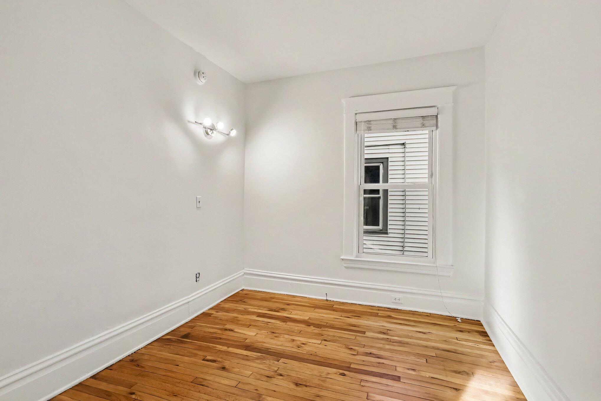 842 Hall Street SE Grand Rapids MI 49507