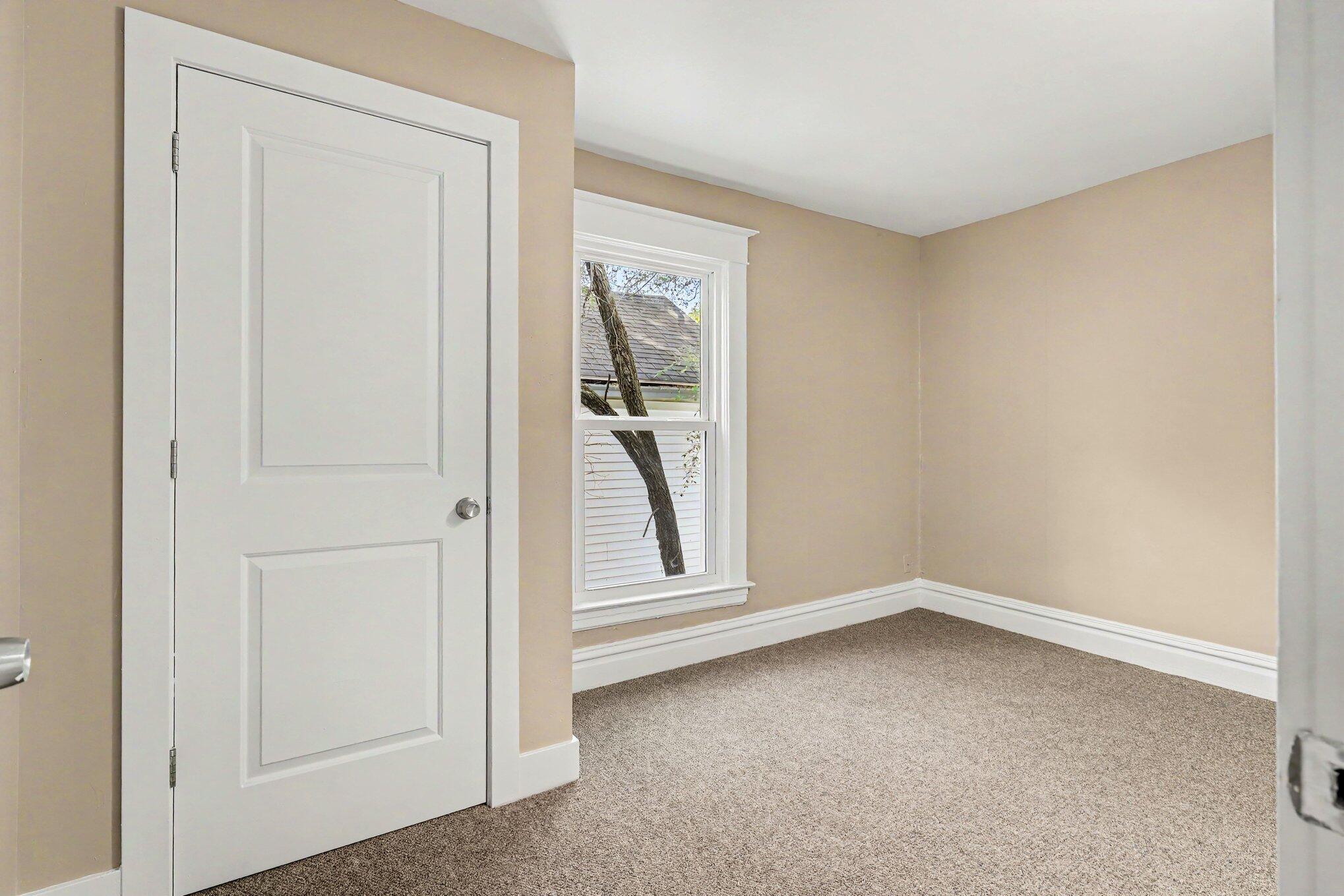 842 Hall Street SE Grand Rapids MI 49507