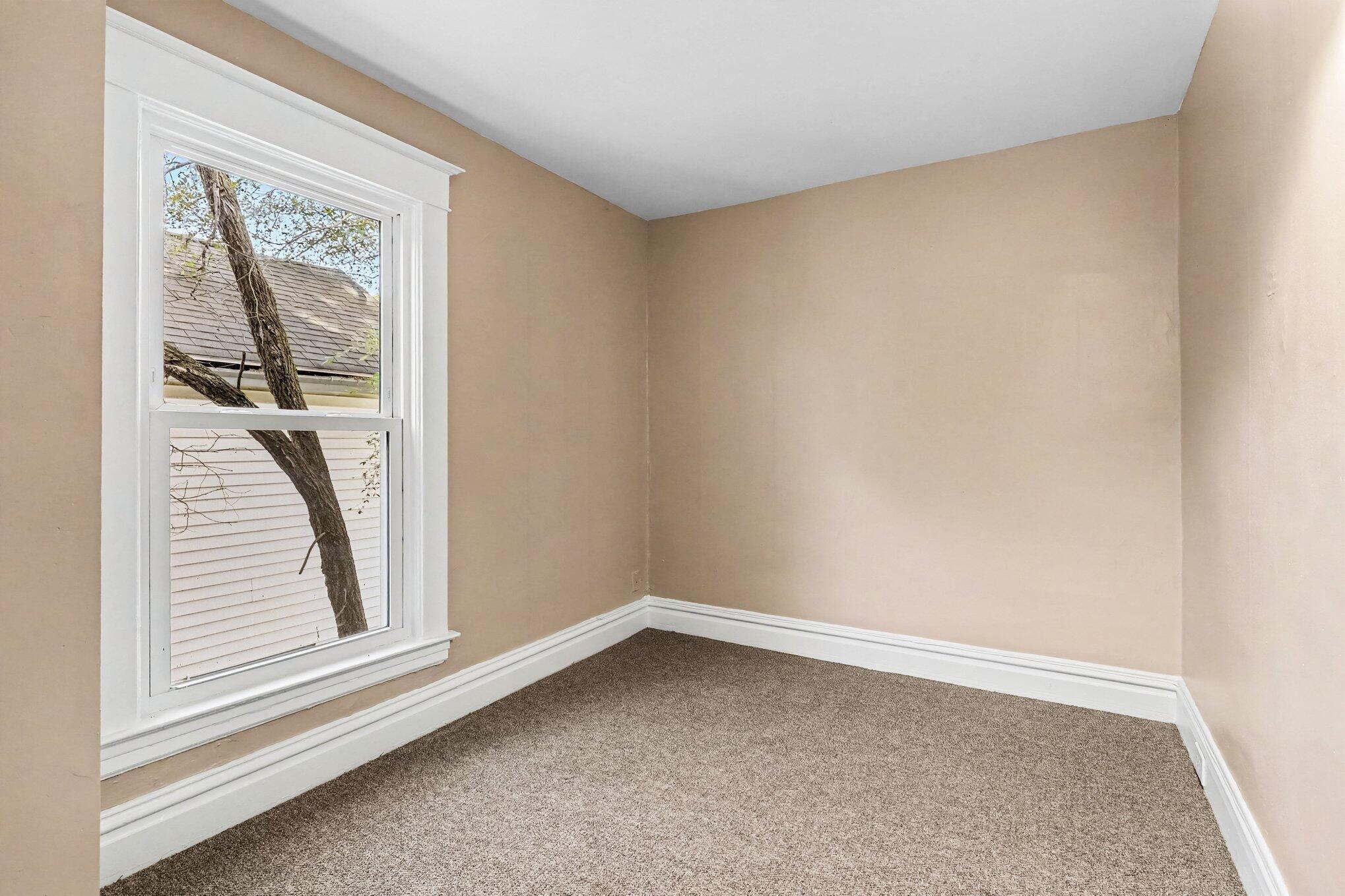 842 Hall Street SE Grand Rapids MI 49507