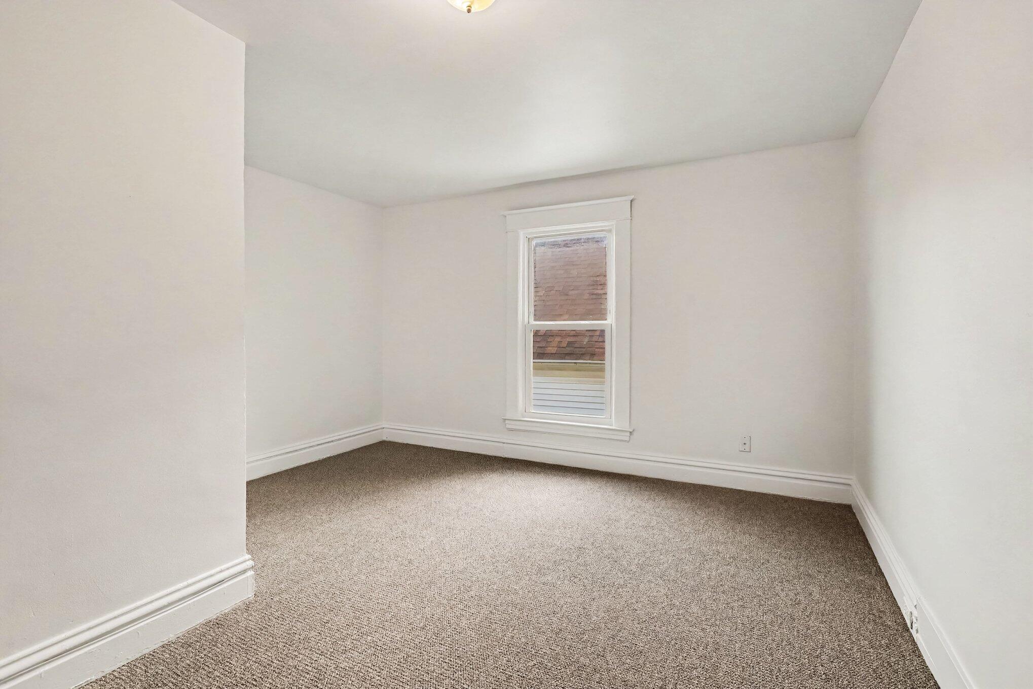 842 Hall Street SE Grand Rapids MI 49507