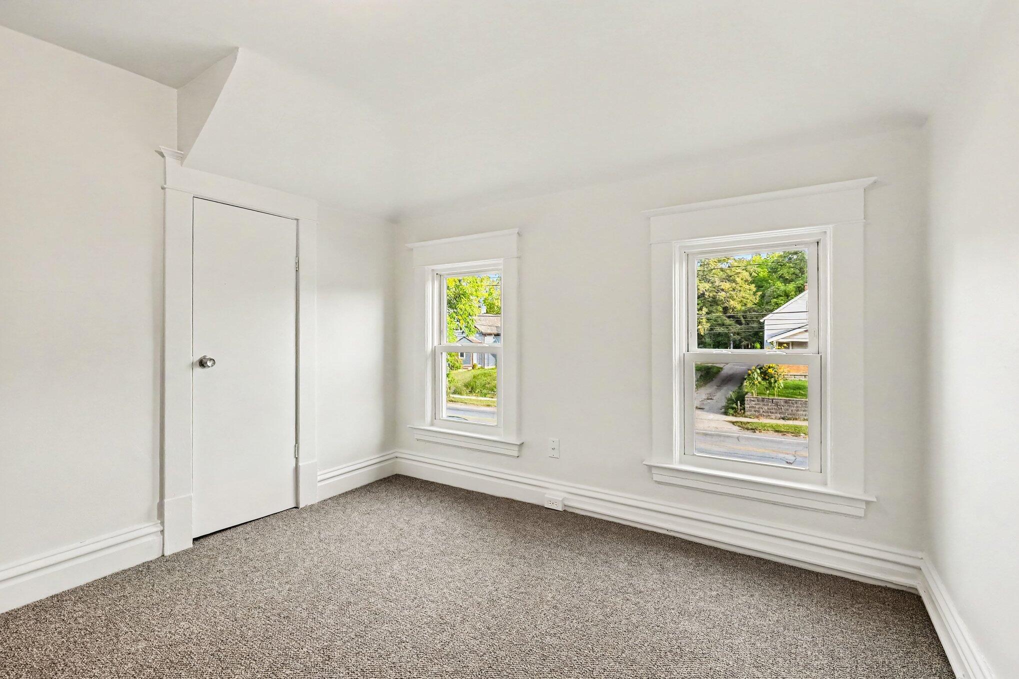 842 Hall Street SE Grand Rapids MI 49507
