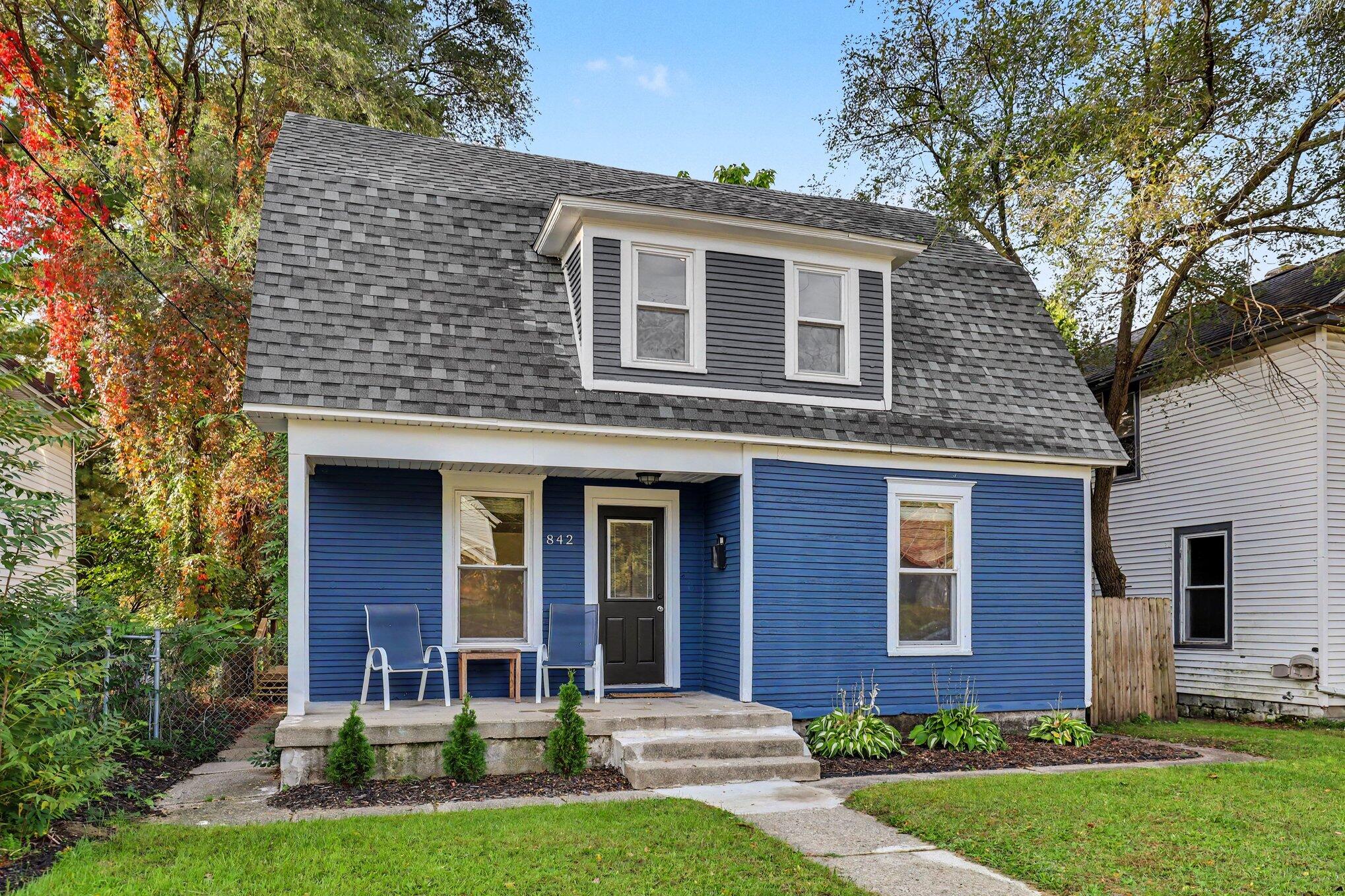 842 Hall Street SE Grand Rapids MI 49507