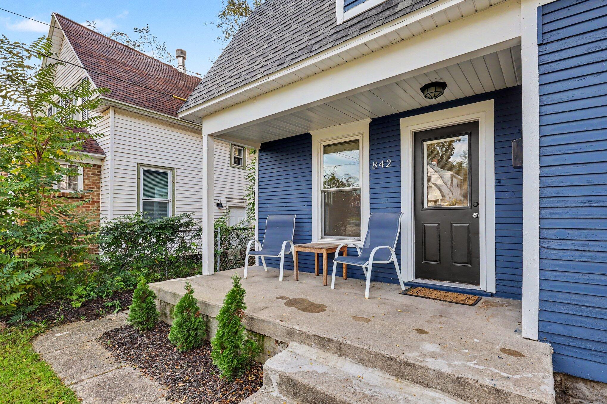 842 Hall Street SE Grand Rapids MI 49507