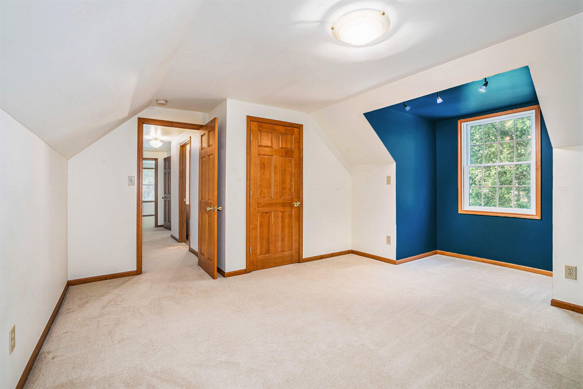 68881 3rd Street Edwardsburg MI 49112