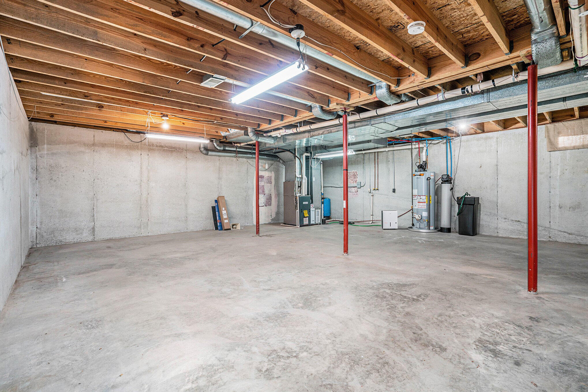 68881 3rd Street Edwardsburg MI 49112