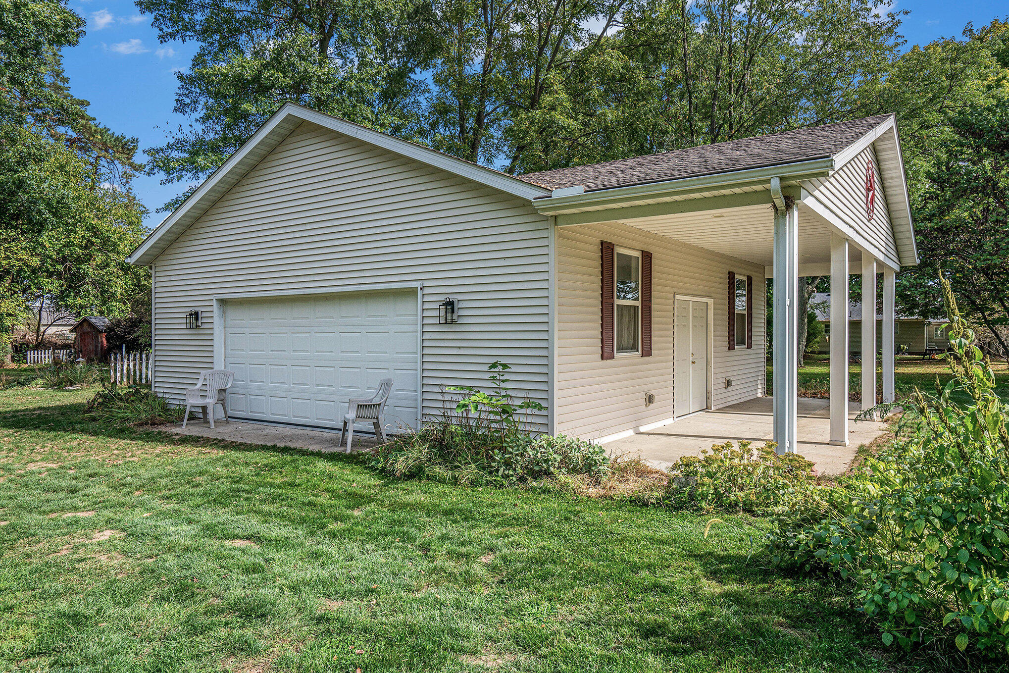 68881 3rd Street Edwardsburg MI 49112