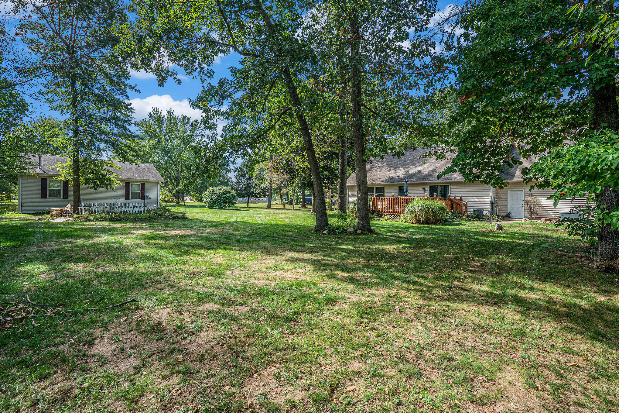 68881 3rd Street Edwardsburg MI 49112