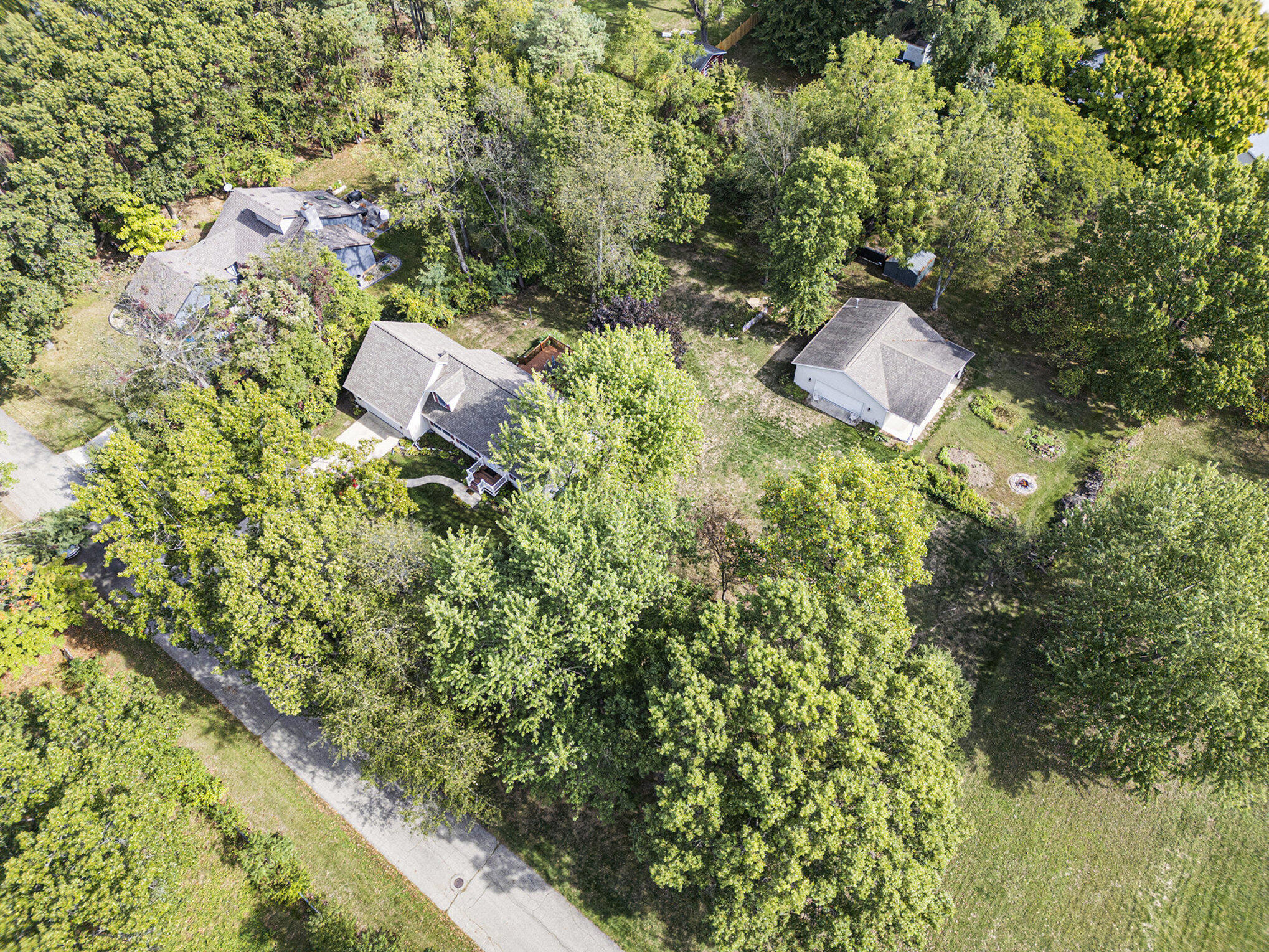 68881 3rd Street Edwardsburg MI 49112