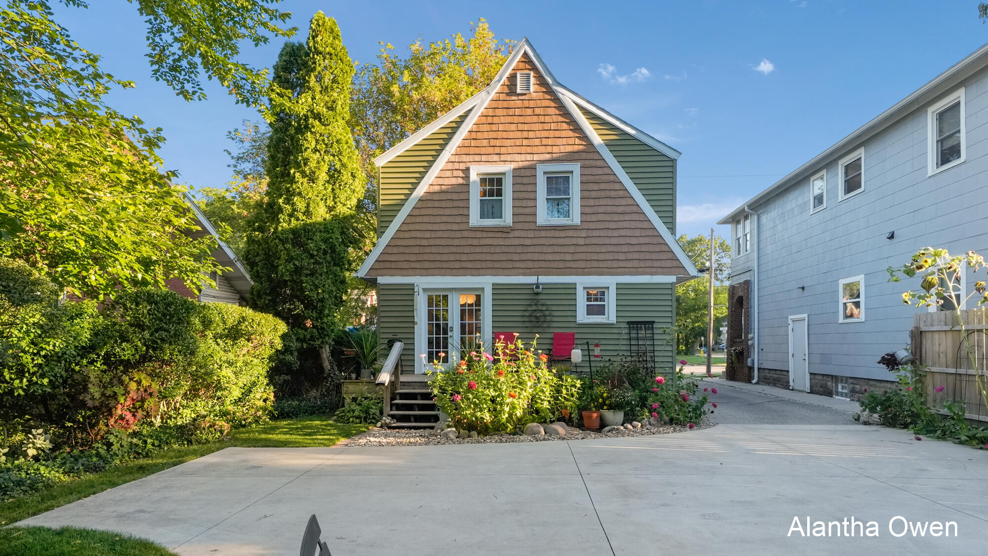 2205 W Main Street Kalamazoo MI 49006