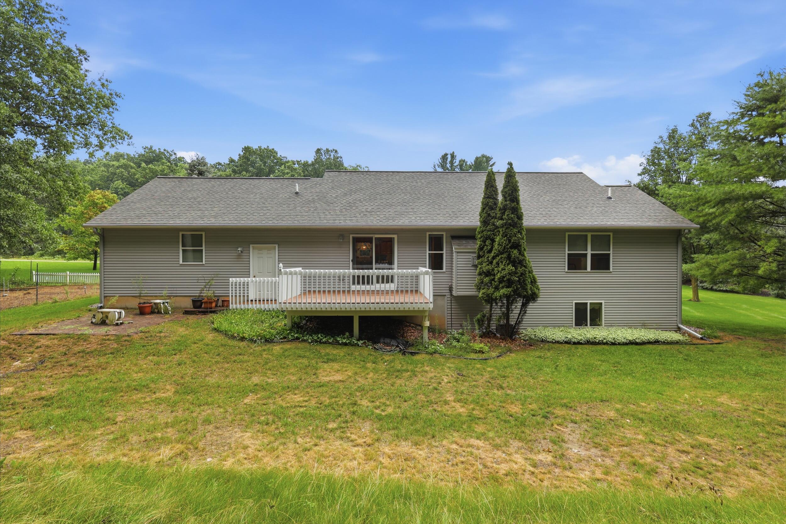 5075 Bonasa Drive NE Rockford MI 49341