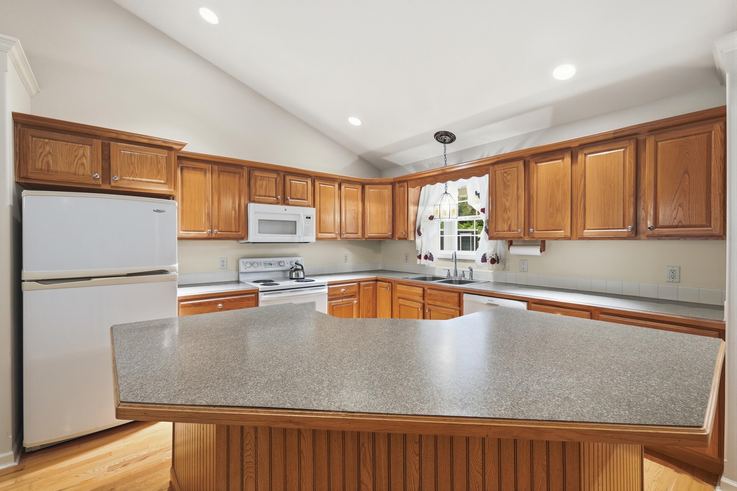 5075 Bonasa Drive NE Rockford MI 49341