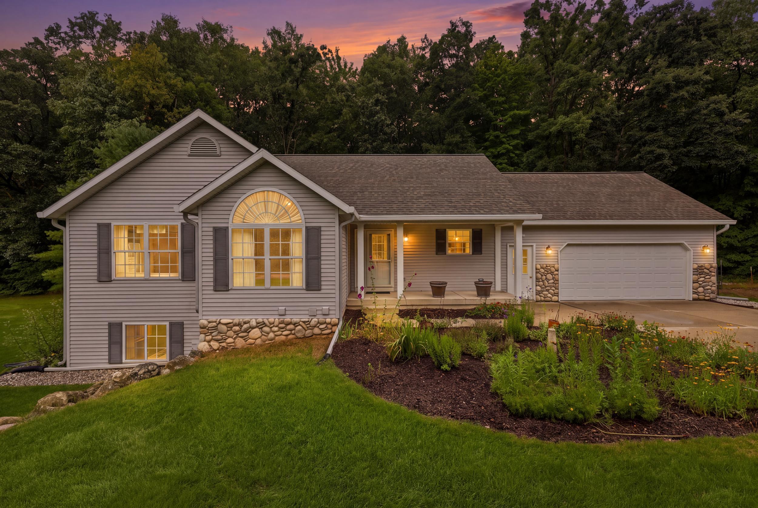 5075 Bonasa Drive NE Rockford MI 49341