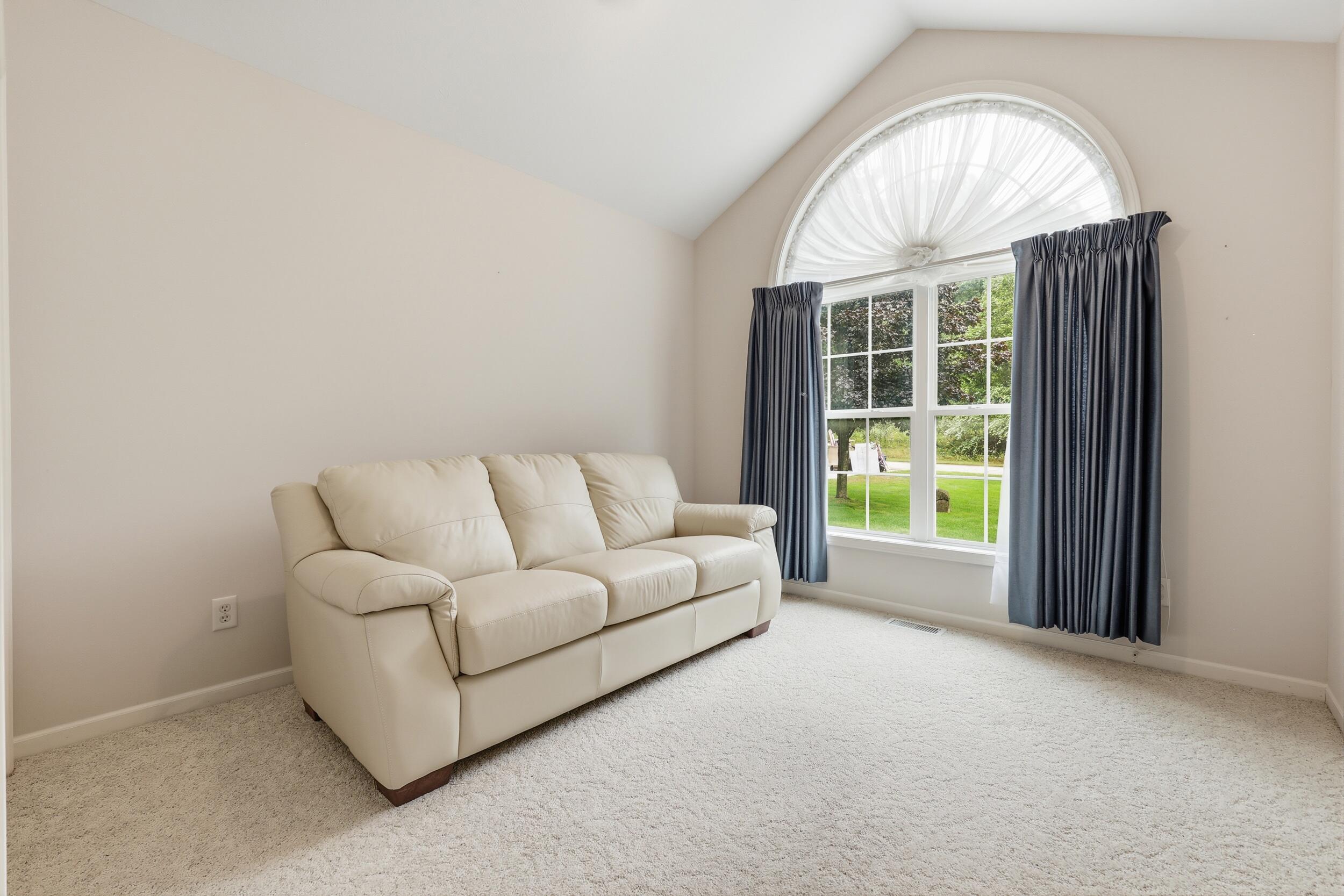 5075 Bonasa Drive NE Rockford MI 49341