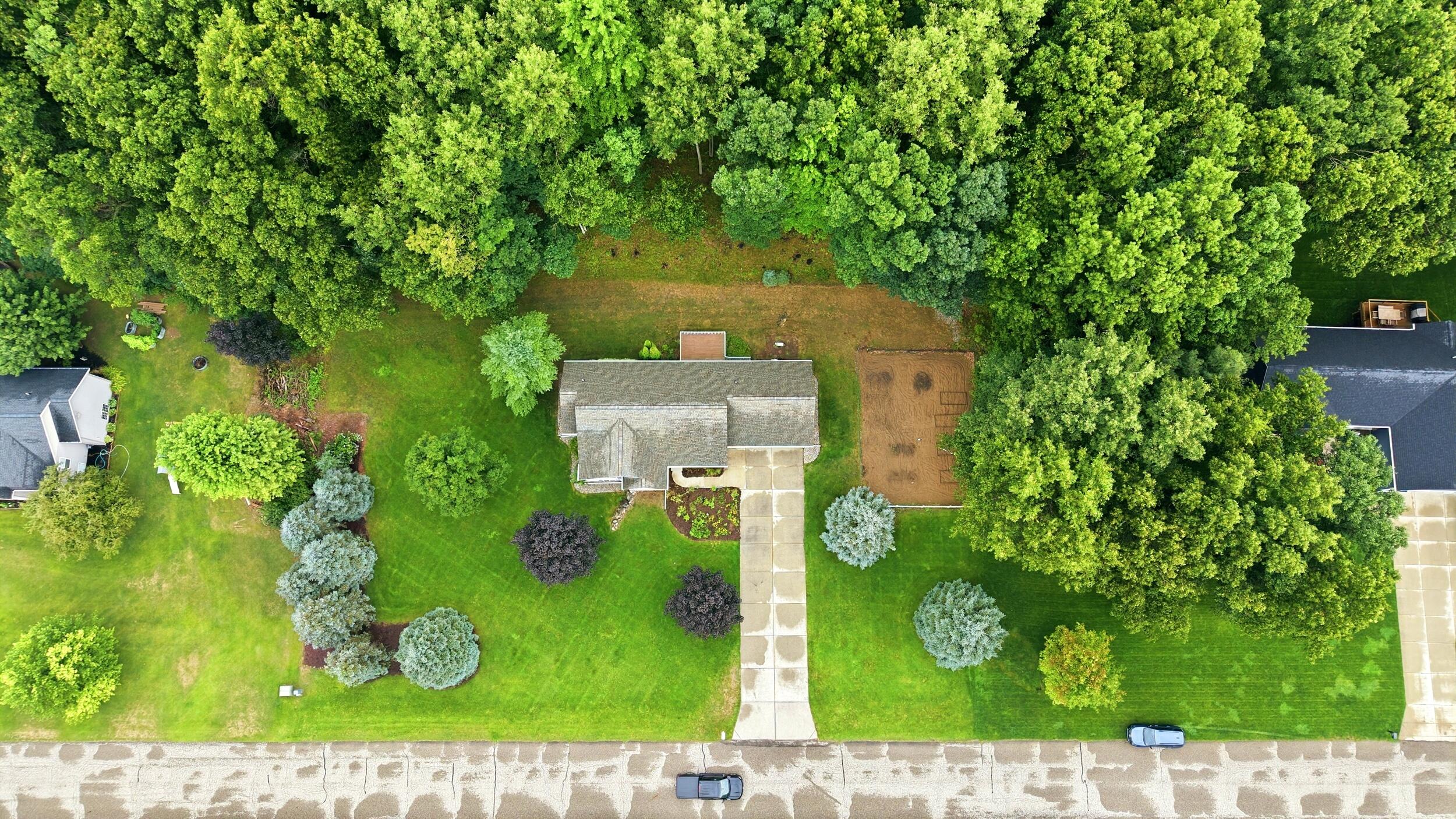 5075 Bonasa Drive NE Rockford MI 49341