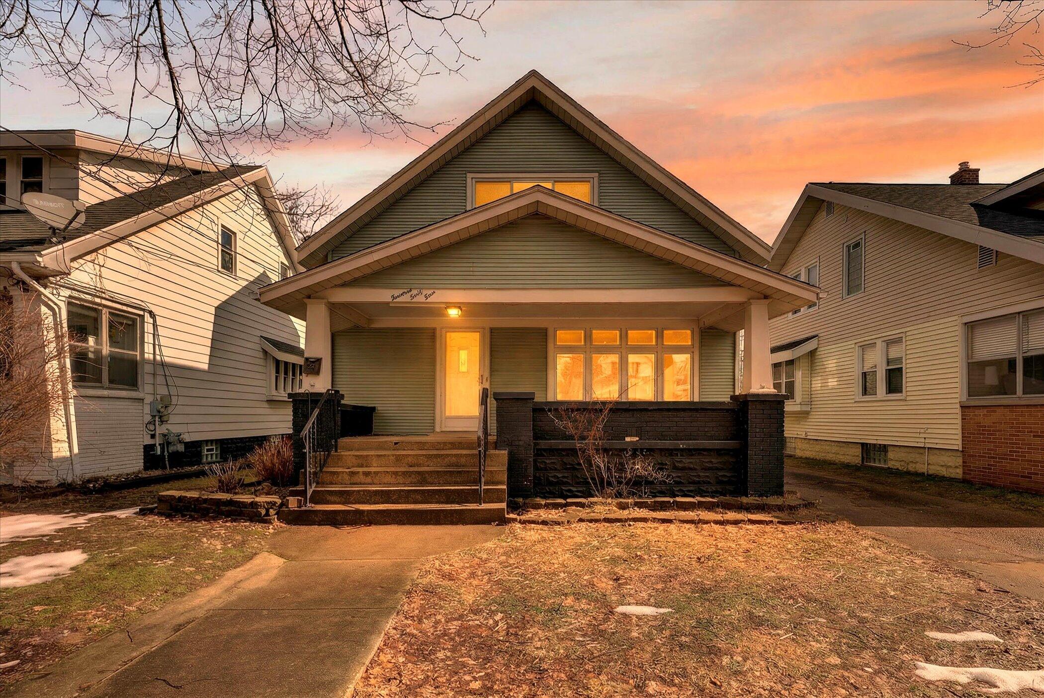 1444 Tamarack Avenue NW Grand Rapids MI 49504