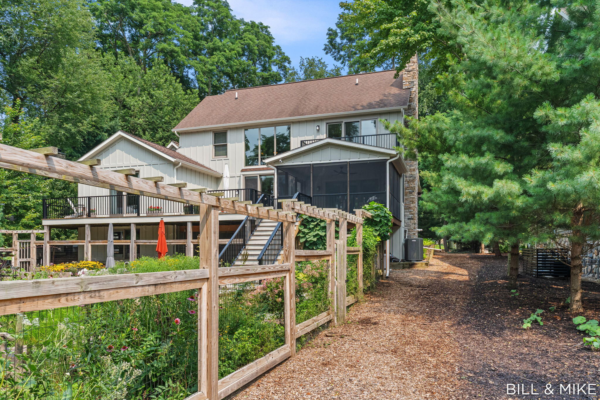 2840 Lake Breeze Drive Fennville MI 49408