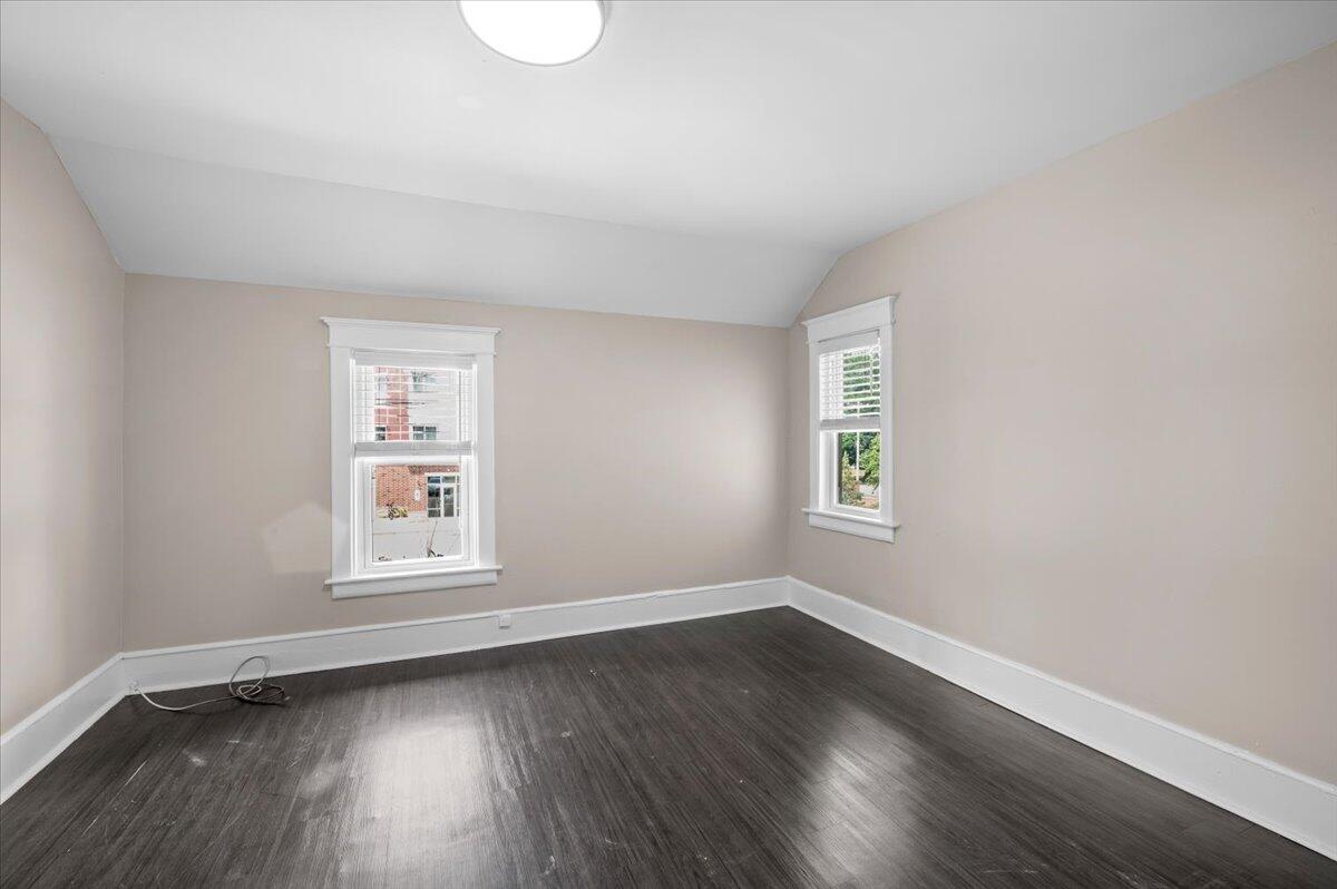 443 Hall Street SE Grand Rapids MI 49507