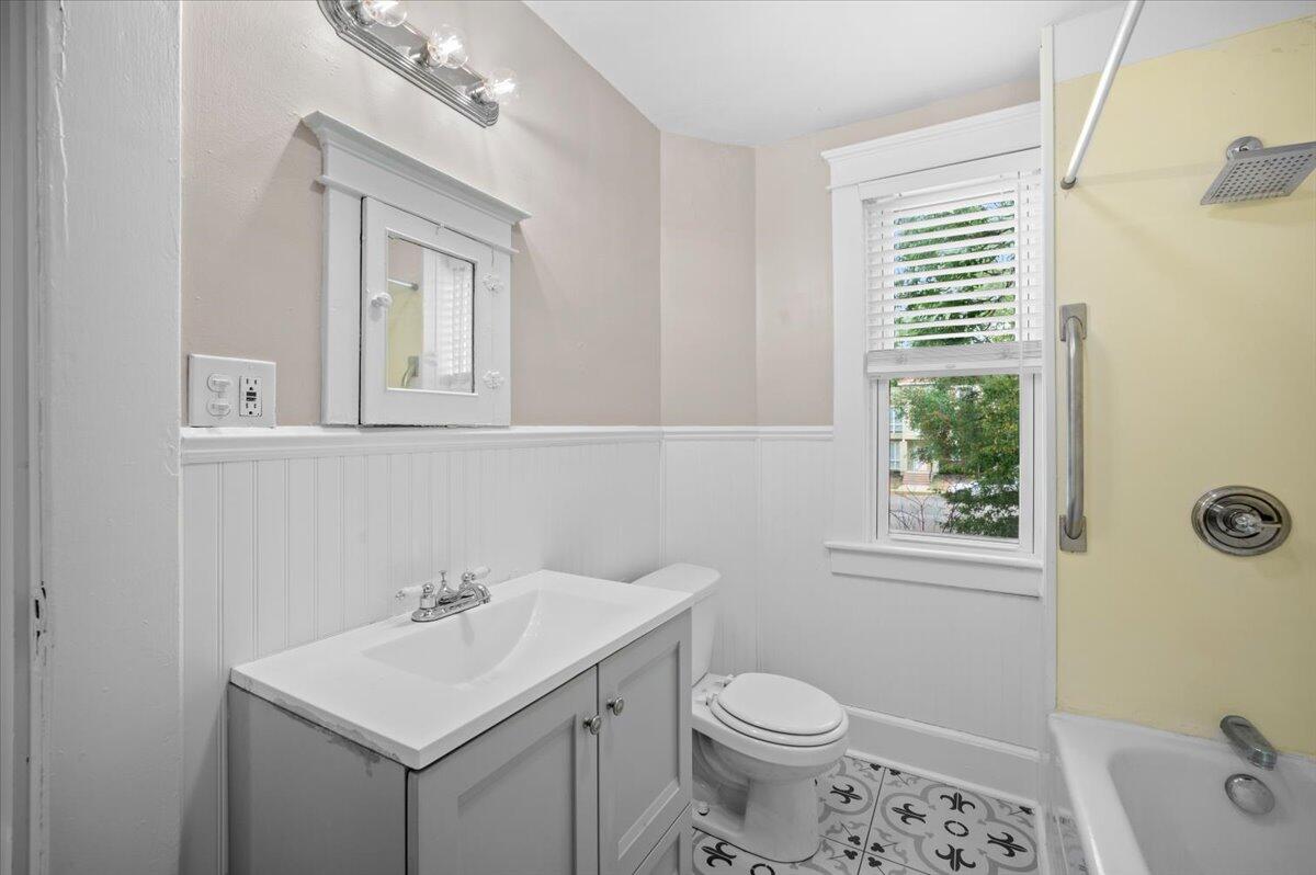 443 Hall Street SE Grand Rapids MI 49507