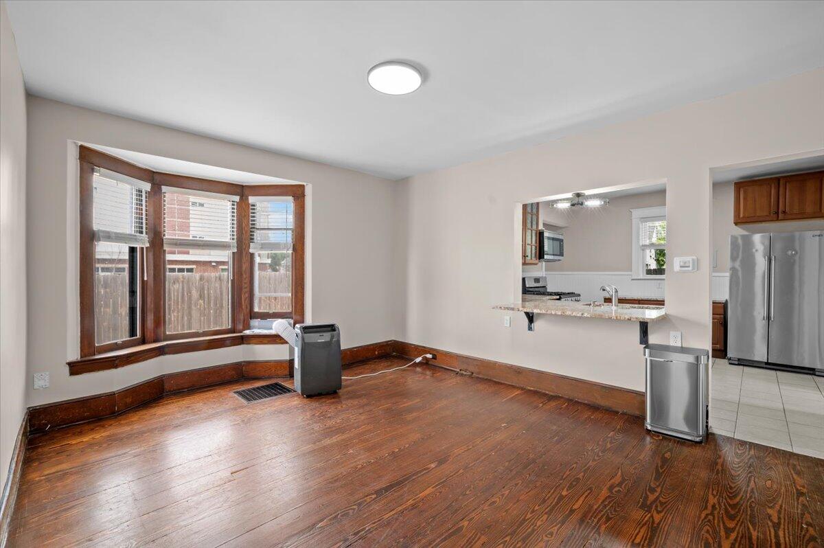 443 Hall Street SE Grand Rapids MI 49507