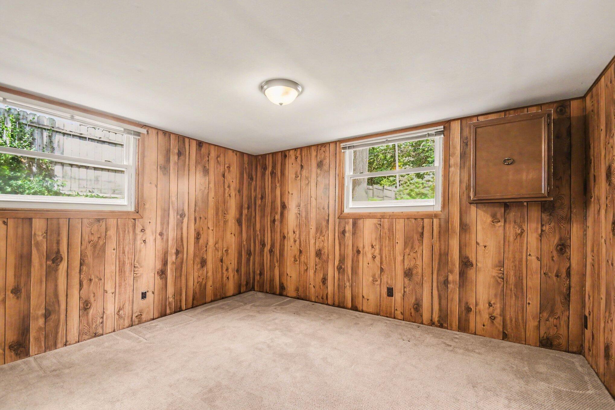 3037 S 13th Street Niles MI 49120