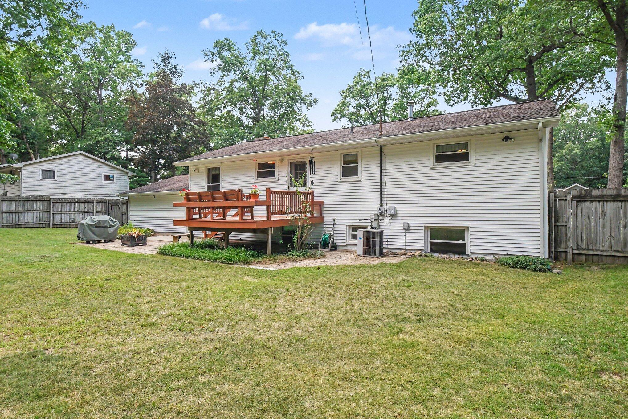 3037 S 13th Street Niles MI 49120