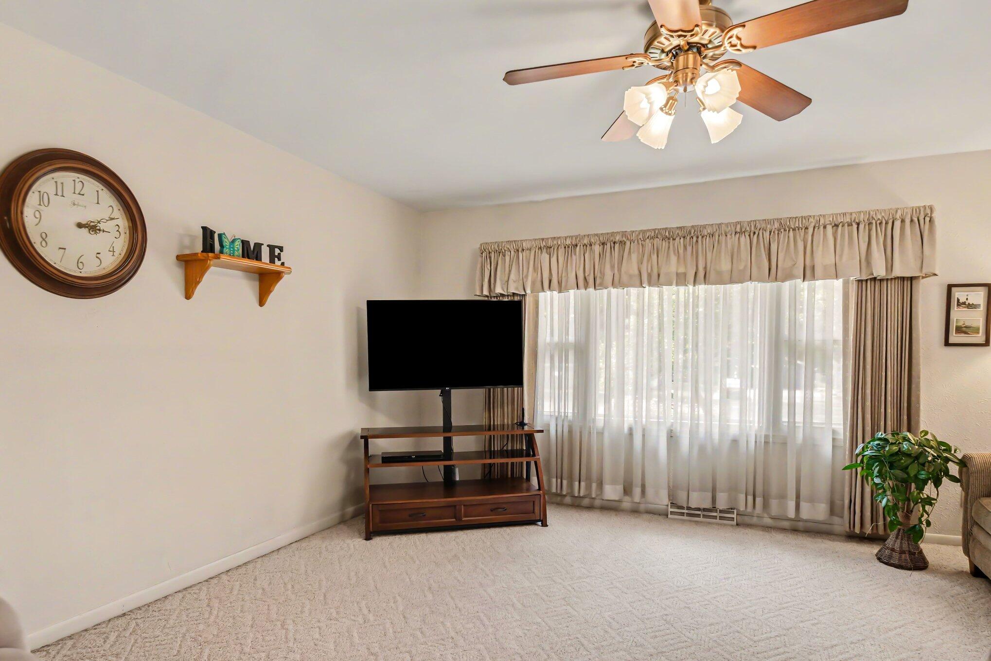 3037 S 13th Street Niles MI 49120