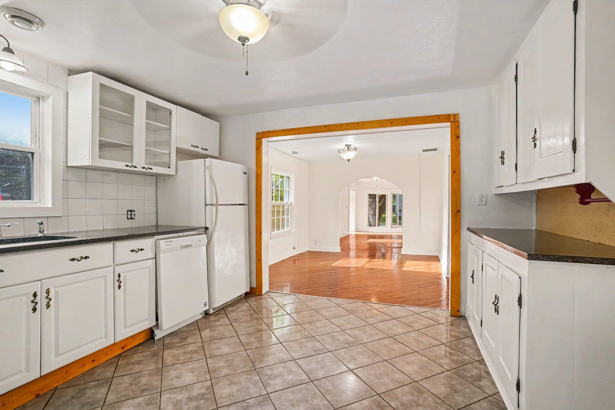 1234 Langeland Avenue Muskegon MI 49442
