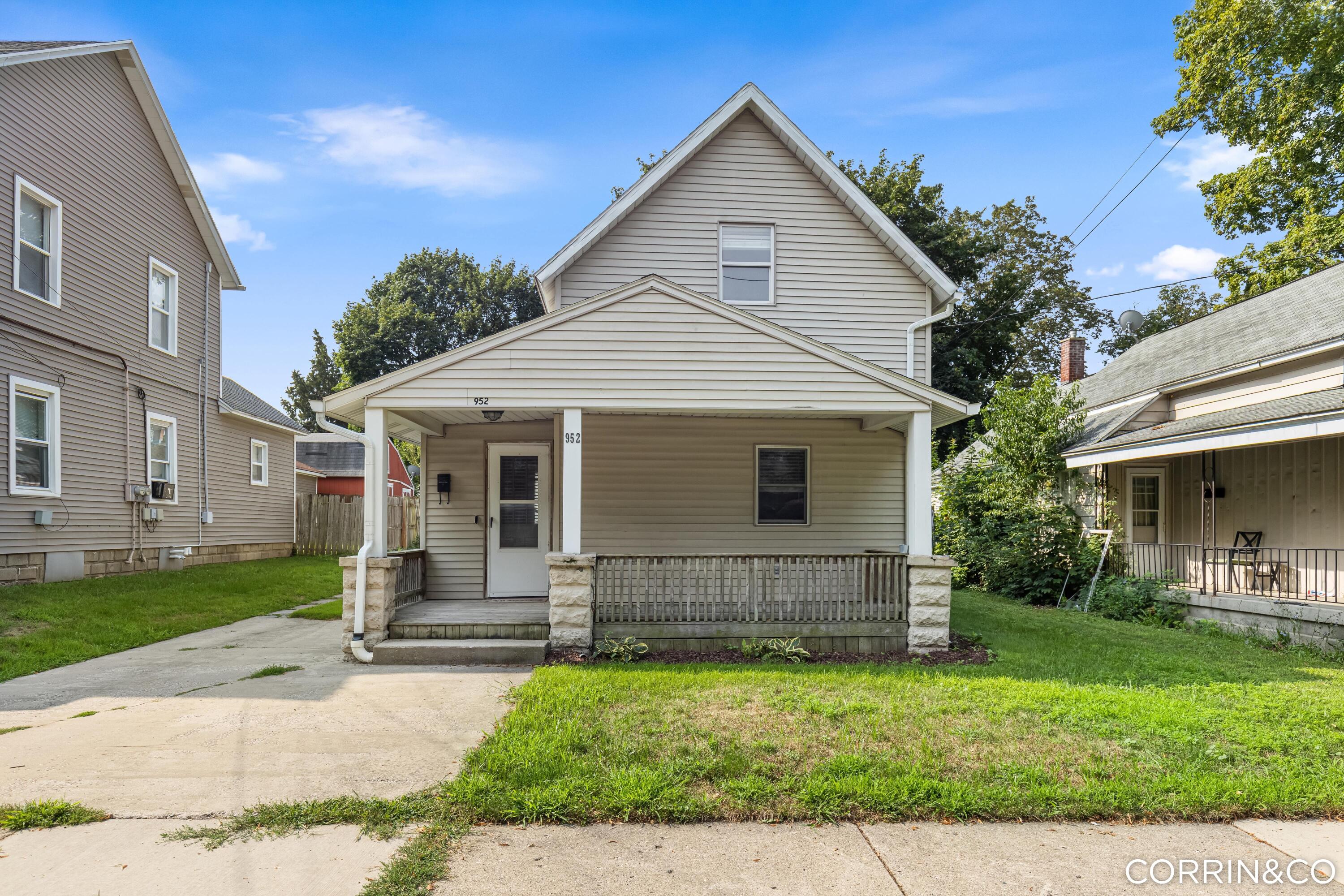 952 Park Street SW Grand Rapids MI 49504
