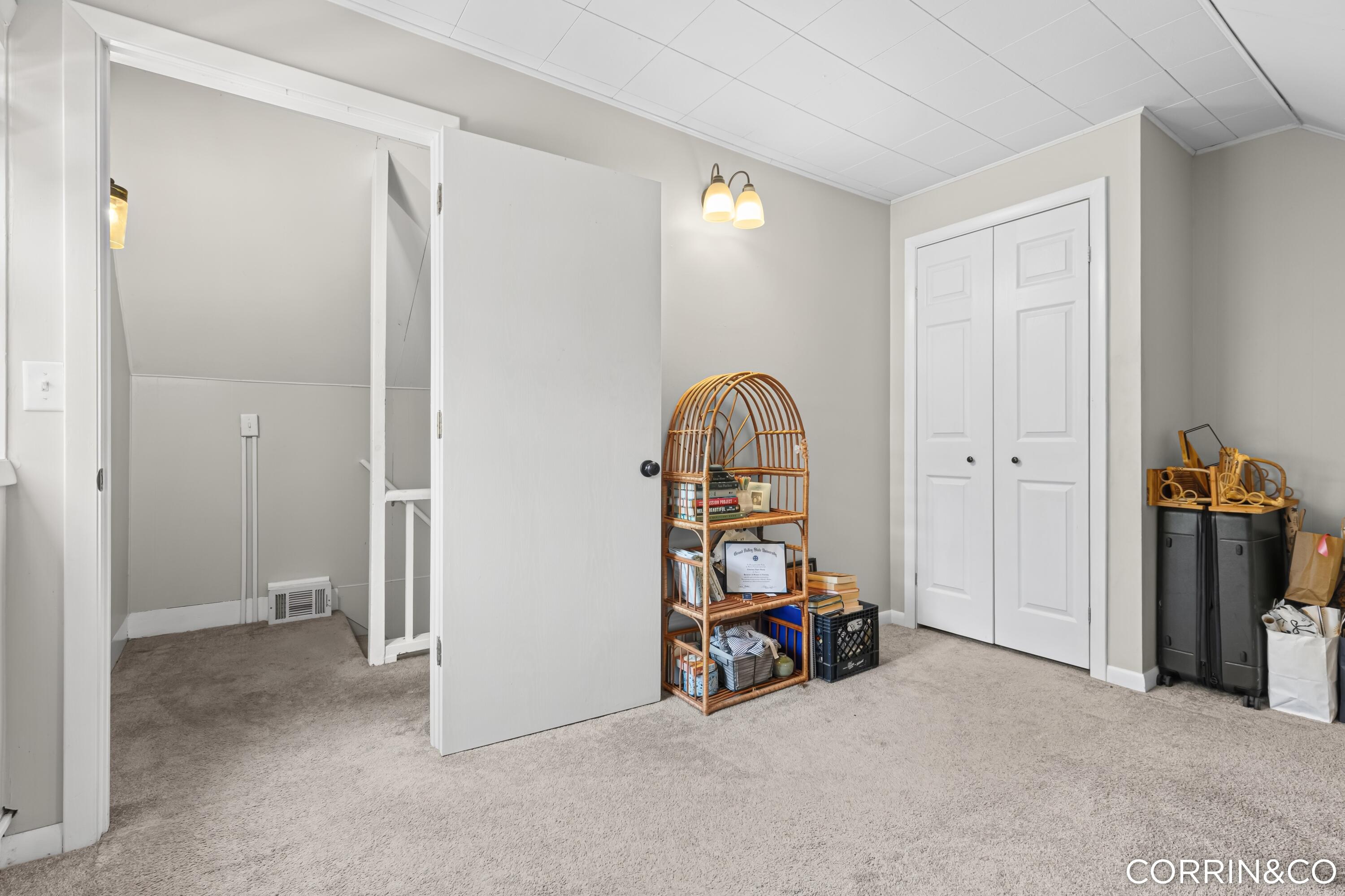 952 Park Street SW Grand Rapids MI 49504