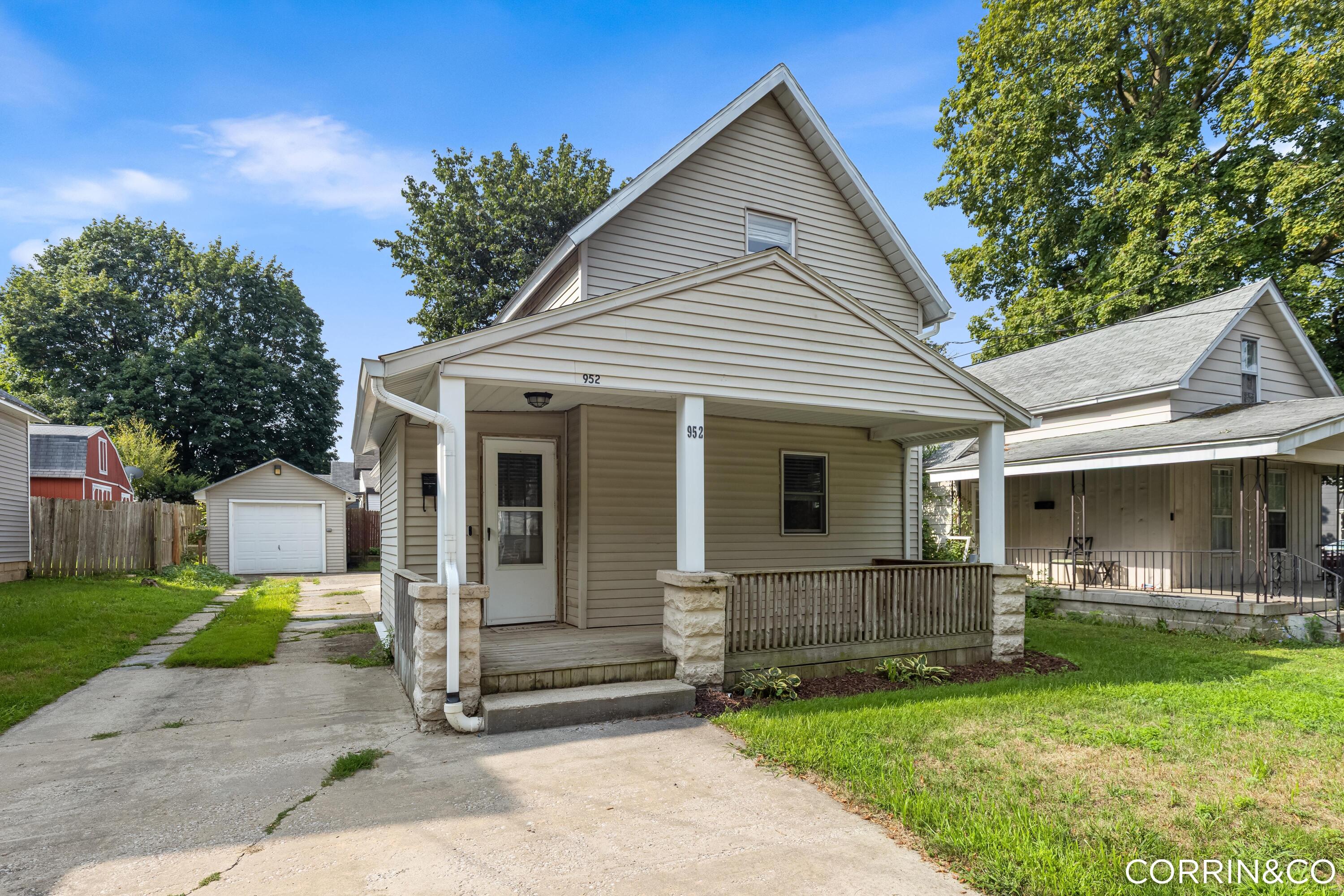 952 Park Street SW Grand Rapids MI 49504
