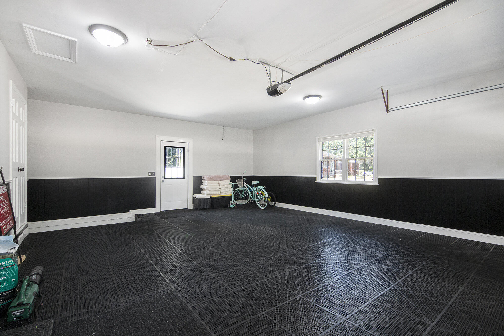 4085 Quainton Road Norton Shores MI 49441