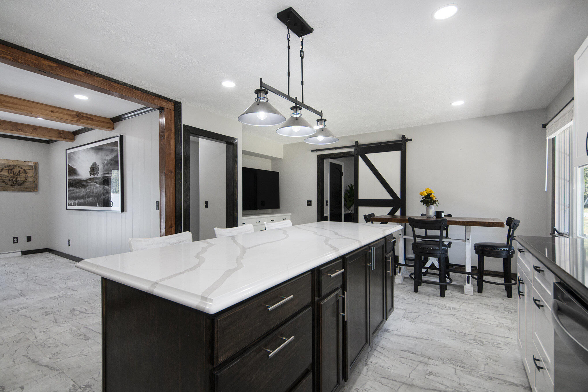 4085 Quainton Road Norton Shores MI 49441