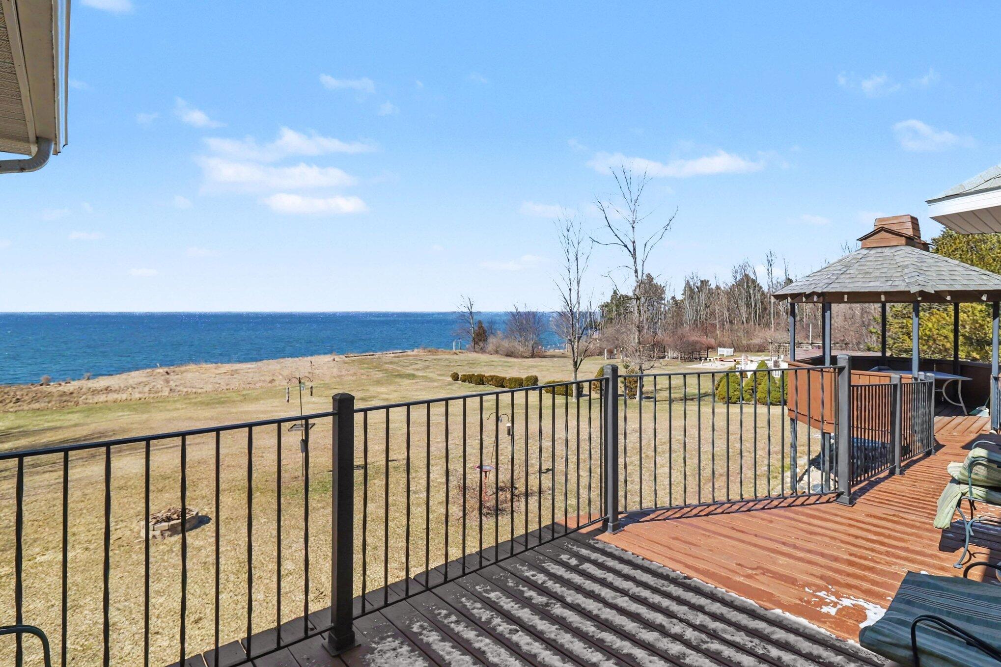 4745 S Lakeshore Drive Ludington MI 49431