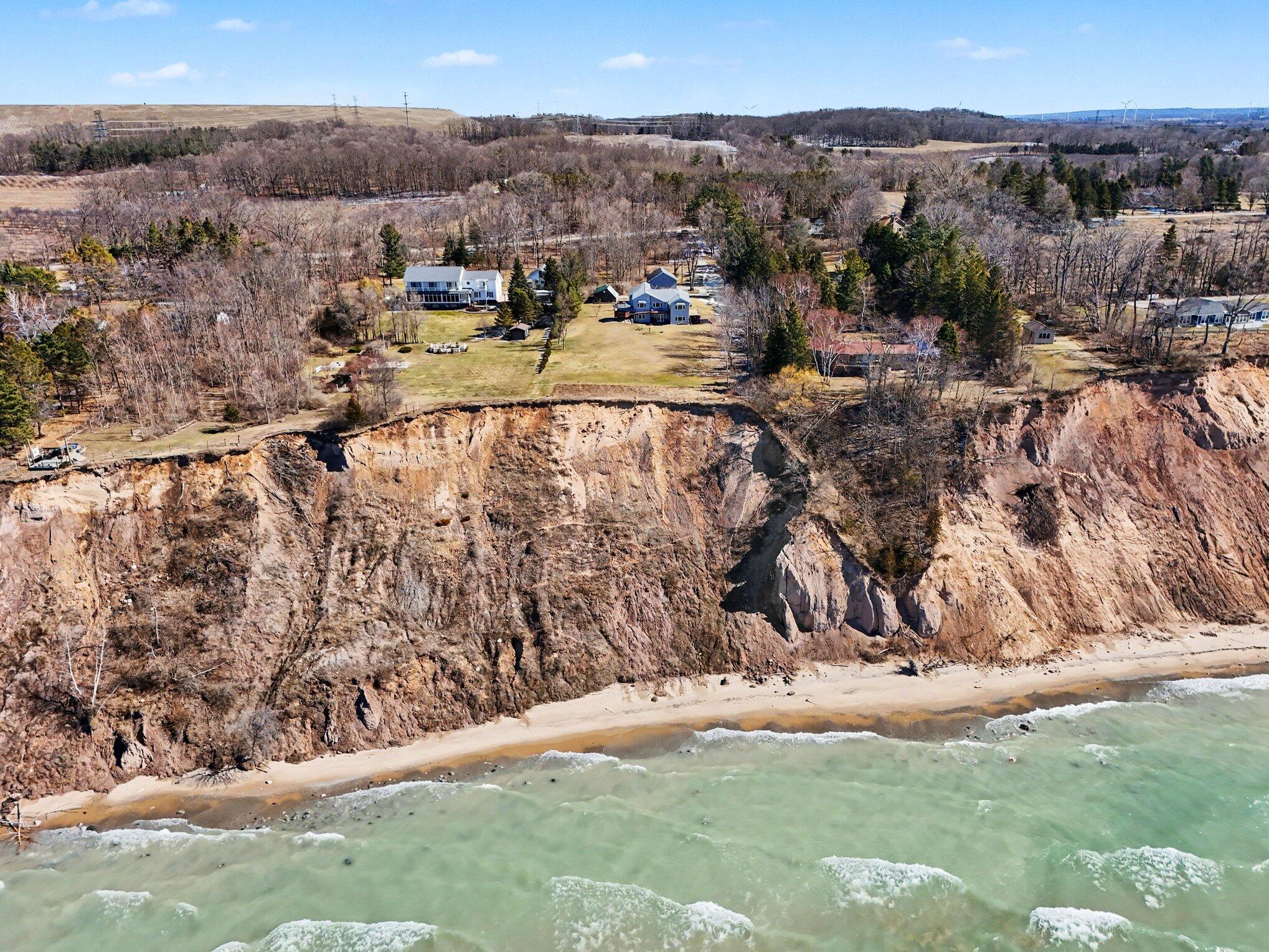 4745 S Lakeshore Drive Ludington MI 49431
