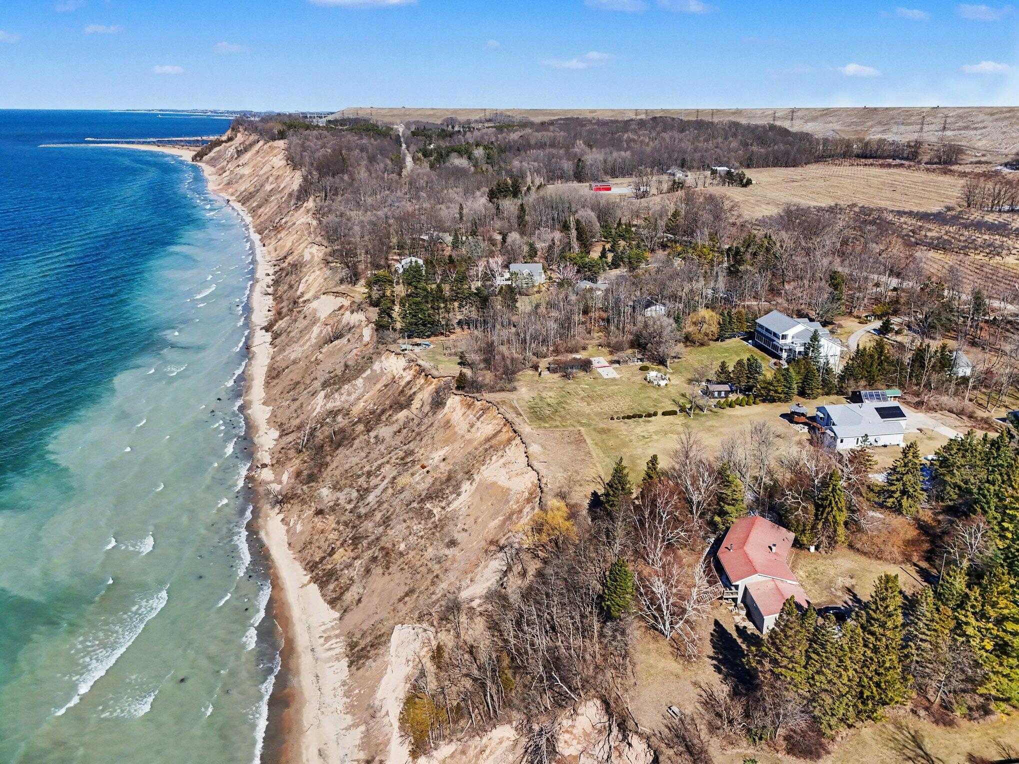 4745 S Lakeshore Drive Ludington MI 49431