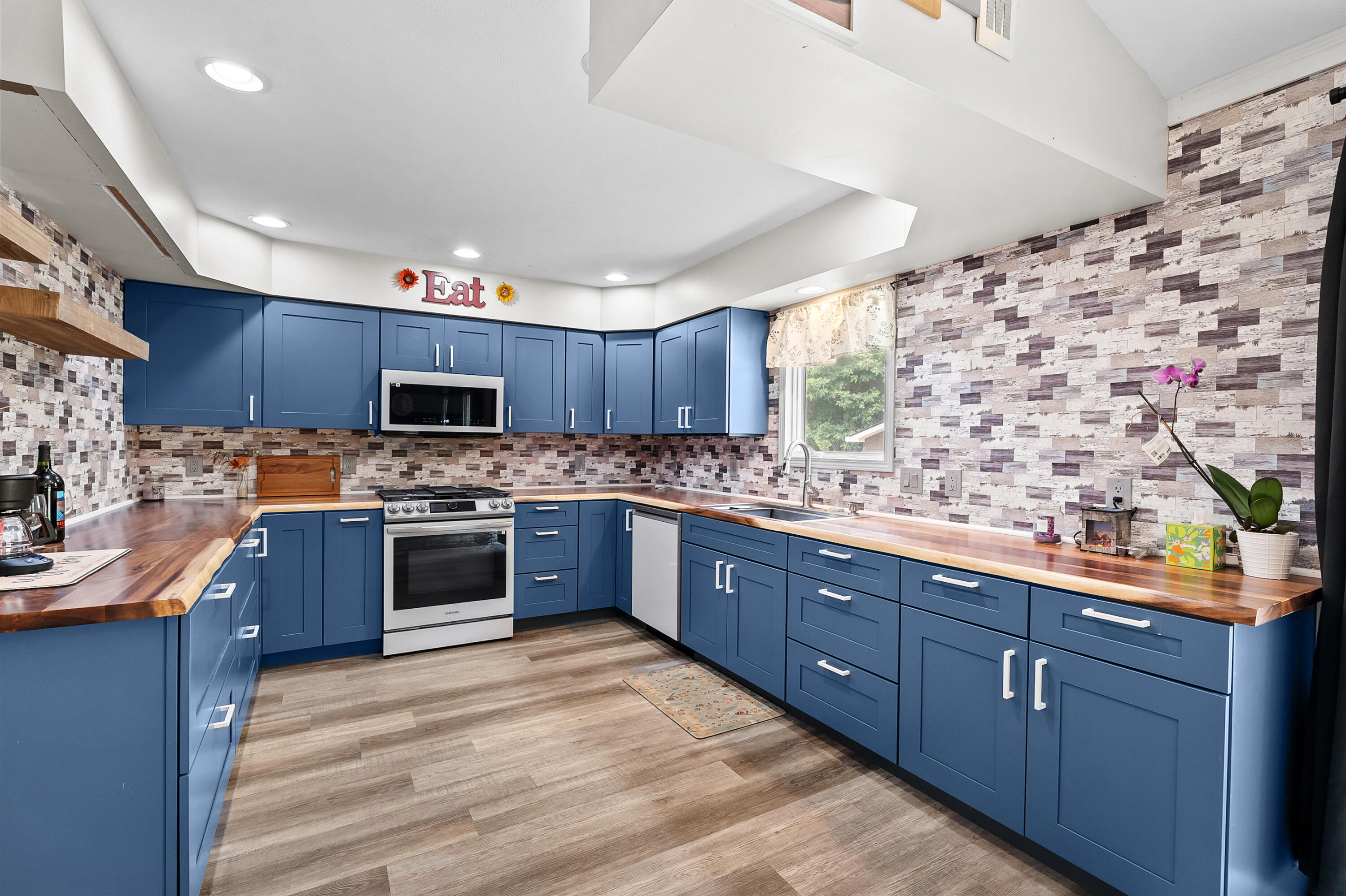 506 W Osterhout Avenue Portage MI 49024