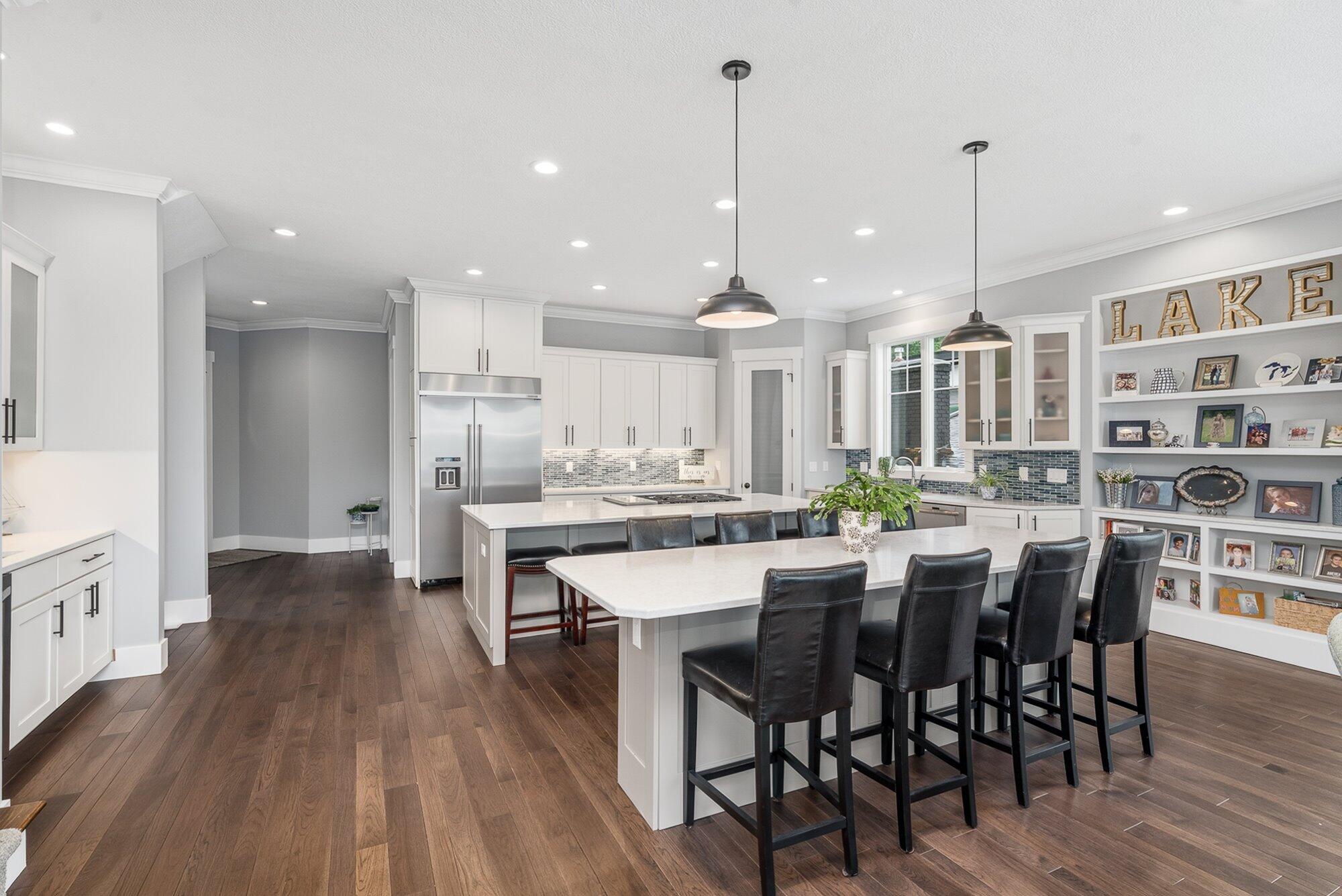 1573 S Crooked Lake Drive Kalamazoo MI 49009