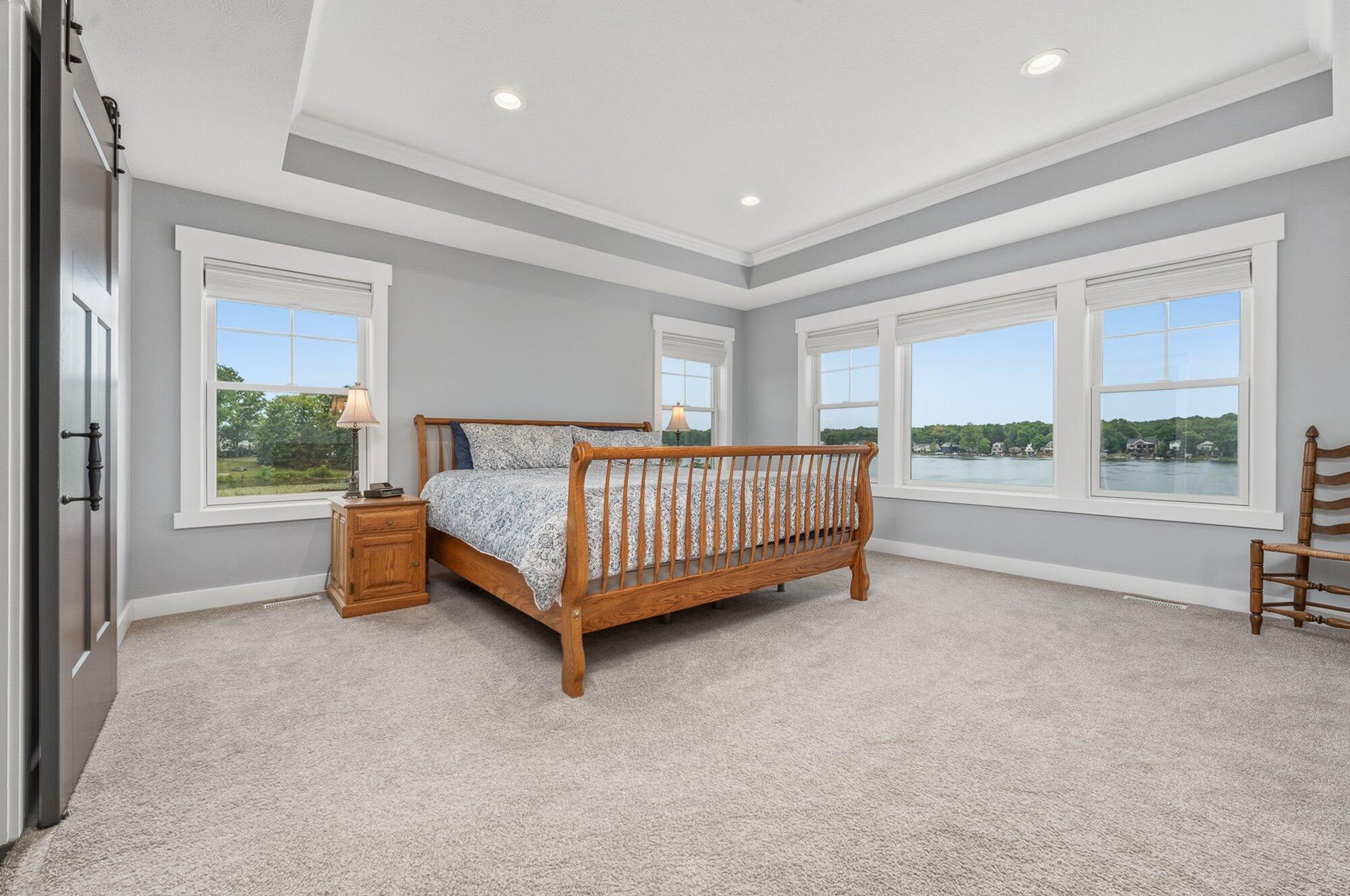 1573 S Crooked Lake Drive Kalamazoo MI 49009
