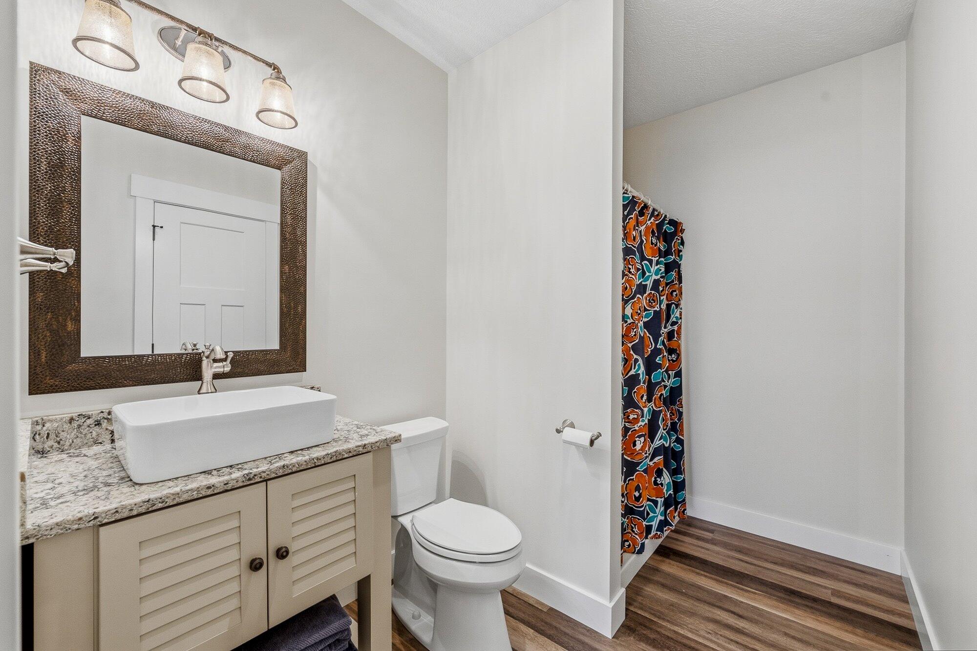 1573 S Crooked Lake Drive Kalamazoo MI 49009