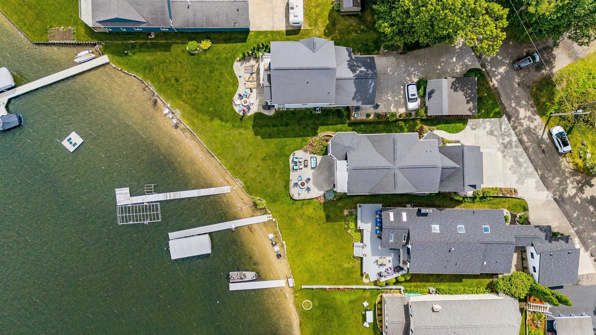 1573 S Crooked Lake Drive Kalamazoo MI 49009